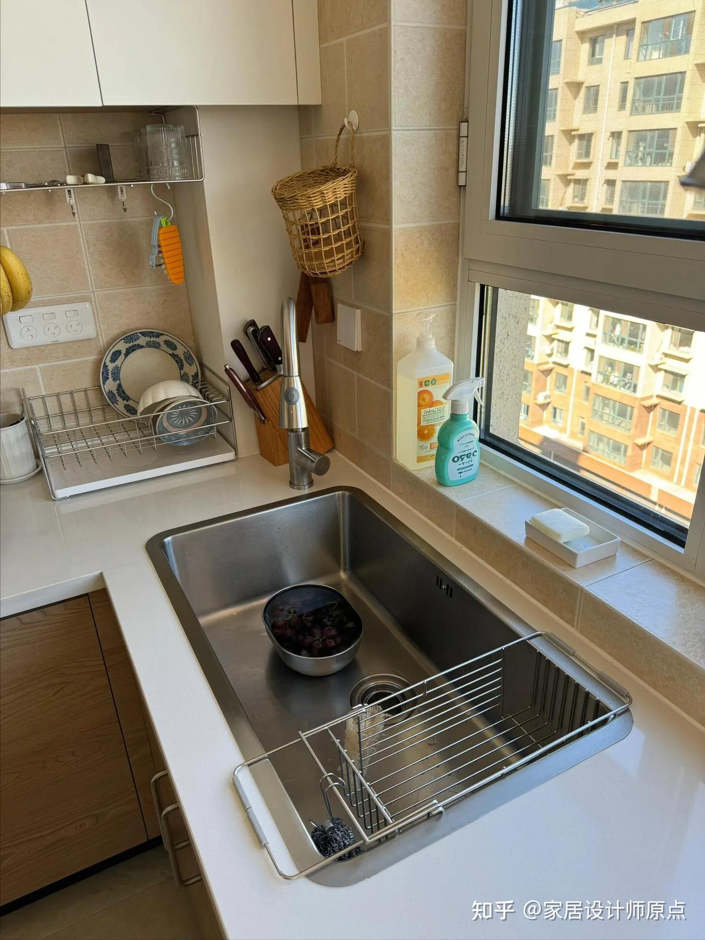 Sau khi tận mắt nh&igrave;n căn nh&agrave; của một phụ nữ 50 tuổi, t&ocirc;i mới hiểu: Nh&agrave; sạch ch&iacute;nh l&agrave; phong thủy tốt nhất - ri&ecirc;ng căn bếp của b&agrave; khiến h&agrave;ng ngh&igrave;n người học theo- Ảnh 10.