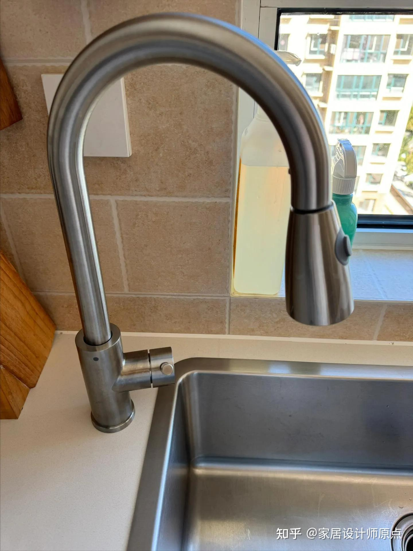 Sau khi tận mắt nh&igrave;n căn nh&agrave; của một phụ nữ 50 tuổi, t&ocirc;i mới hiểu: Nh&agrave; sạch ch&iacute;nh l&agrave; phong thủy tốt nhất - ri&ecirc;ng căn bếp của b&agrave; khiến h&agrave;ng ngh&igrave;n người học theo- Ảnh 4.