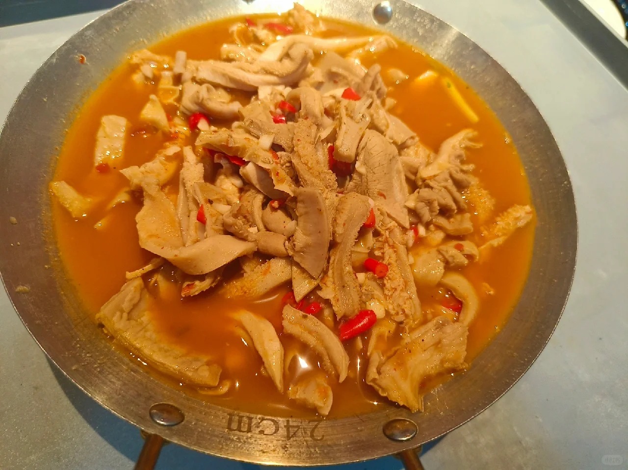 Ở v&ugrave;ng n&agrave;y c&oacute; m&oacute;n kẹo tơ sen lạ l&ugrave;ng: H&oacute;a ra lại l&agrave; thức qu&agrave; tuổi thơ lớn c&ugrave;ng bao người d&acirc;n Việt!- Ảnh 5.