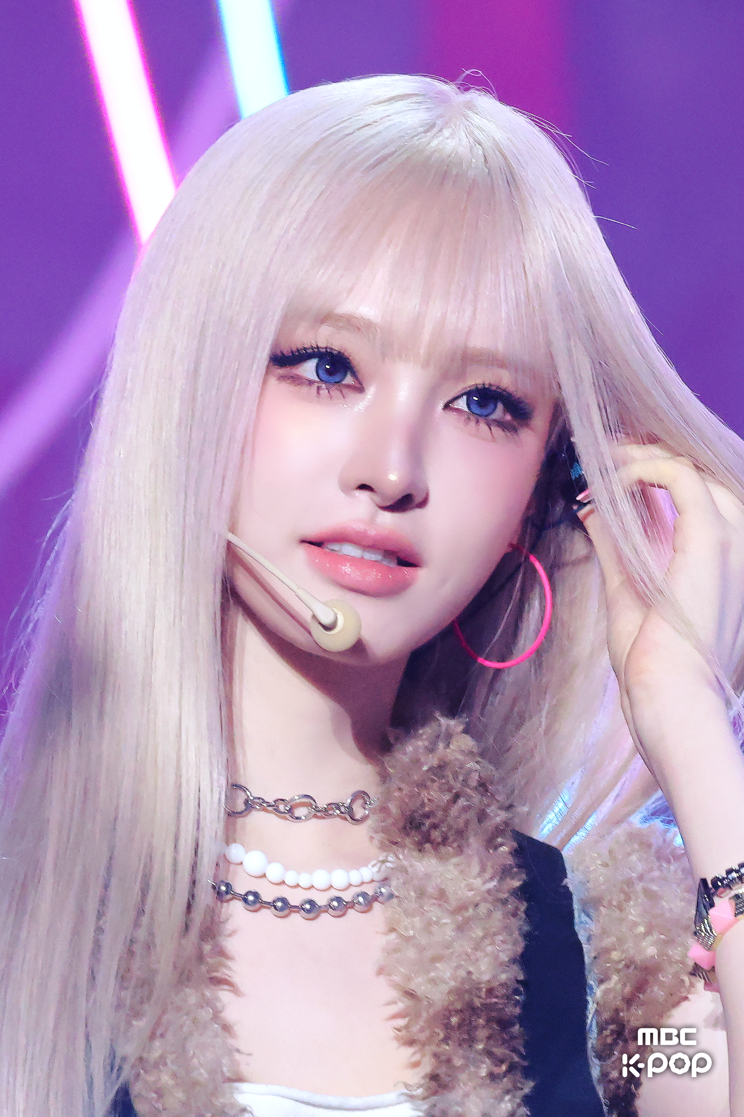 Mỹ nh&acirc;n khổ nhất showbiz: Mất 3 năm để &ldquo;vịt ho&aacute; thi&ecirc;n nga&rdquo;, đẹp đến mấy cũng kh&ocirc;ng được giật spotlight- Ảnh 9.