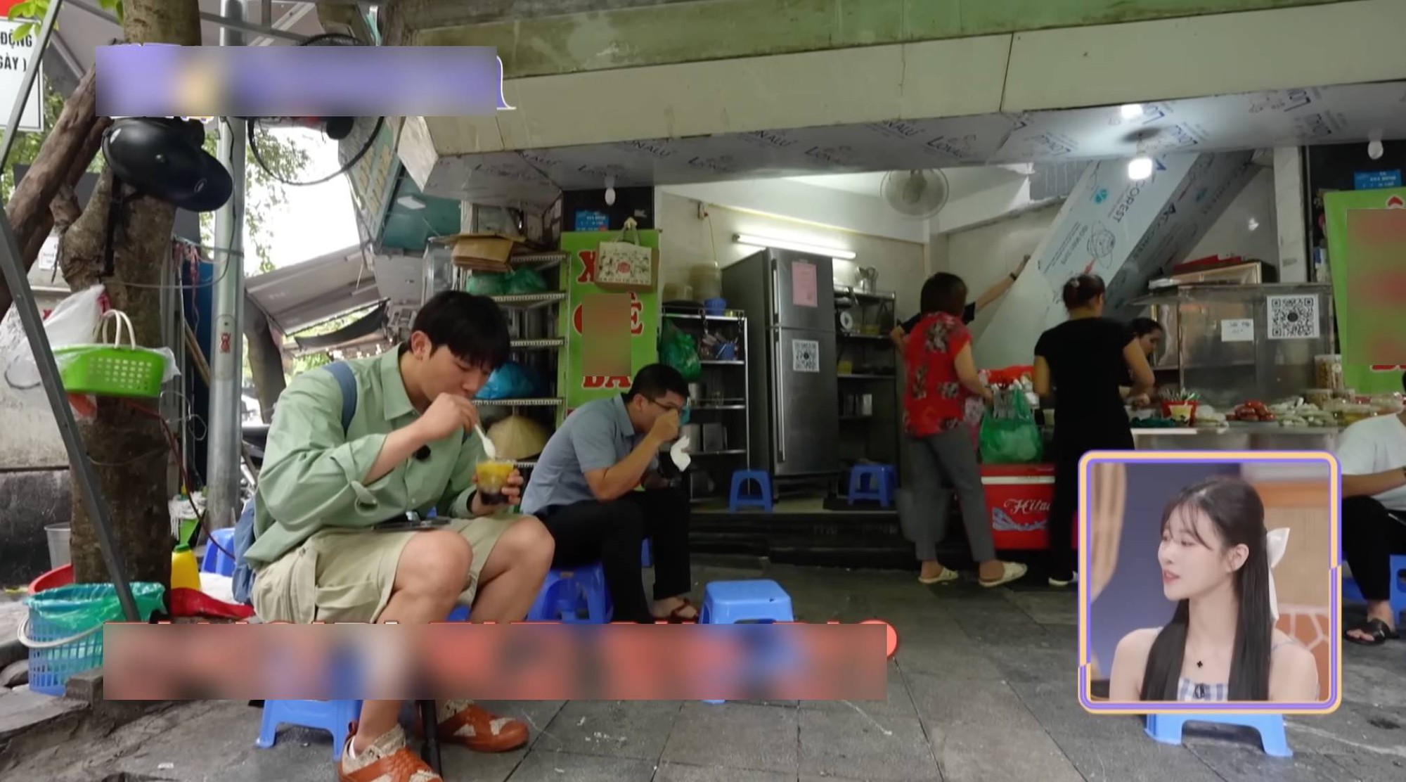 M&oacute;n ăn 25.000 đồng của Việt Nam l&ecirc;n đ&agrave;i H&agrave;n Quốc, sao nam ngồi ghế nhựa say m&ecirc; ăn giữa phố- Ảnh 1.