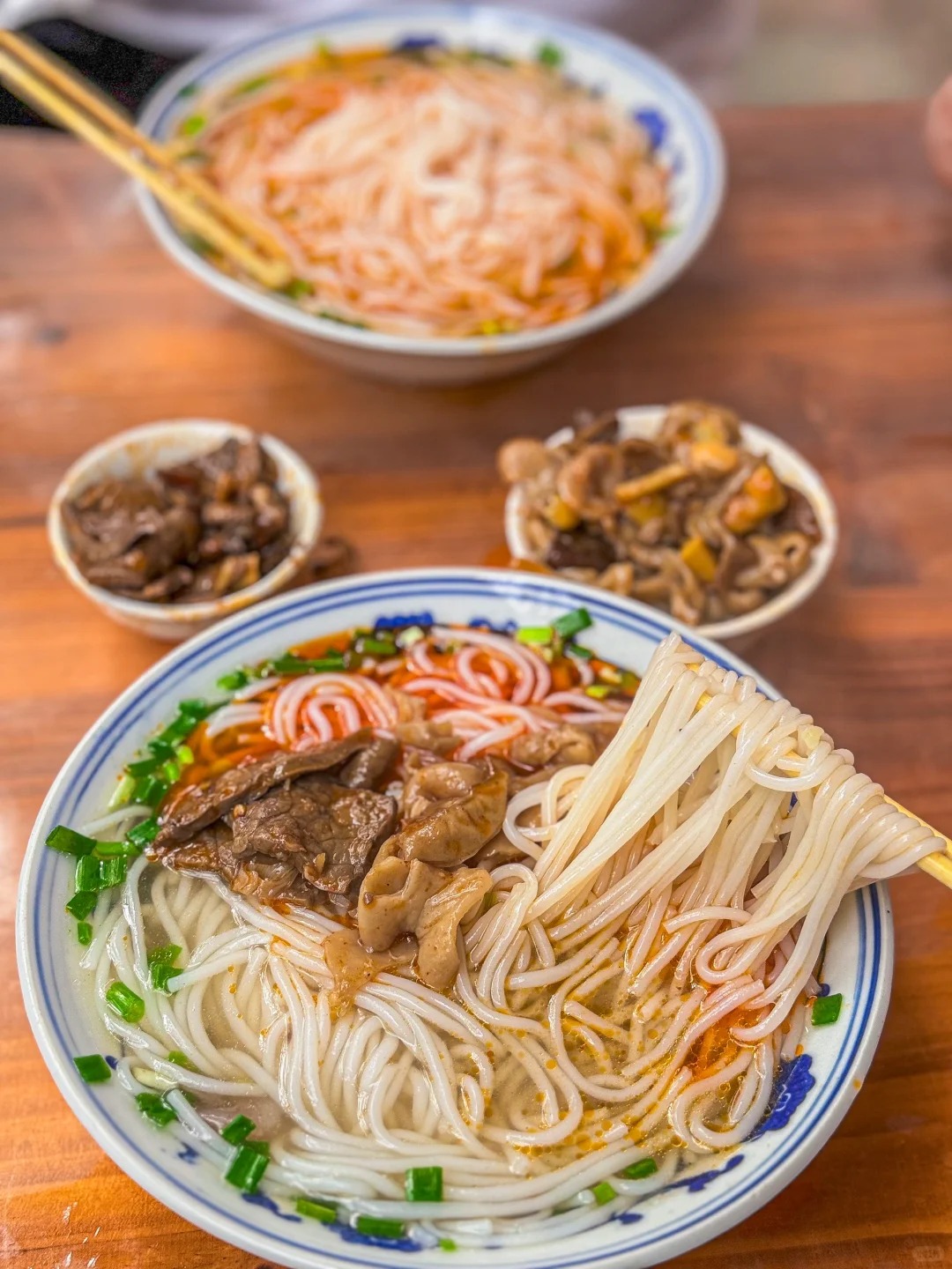 Ở v&ugrave;ng n&agrave;y c&oacute; m&oacute;n kẹo tơ sen lạ l&ugrave;ng: H&oacute;a ra lại l&agrave; thức qu&agrave; tuổi thơ lớn c&ugrave;ng bao người d&acirc;n Việt!- Ảnh 3.