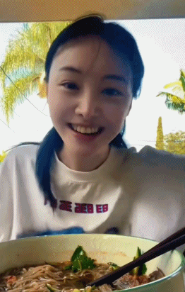 Kh&oacute; tin nổi đ&acirc;y l&agrave; Trịnh Sảng sau khi &ldquo;dao k&eacute;o&rdquo; to&agrave;n bộ gương mặt- Ảnh 2.