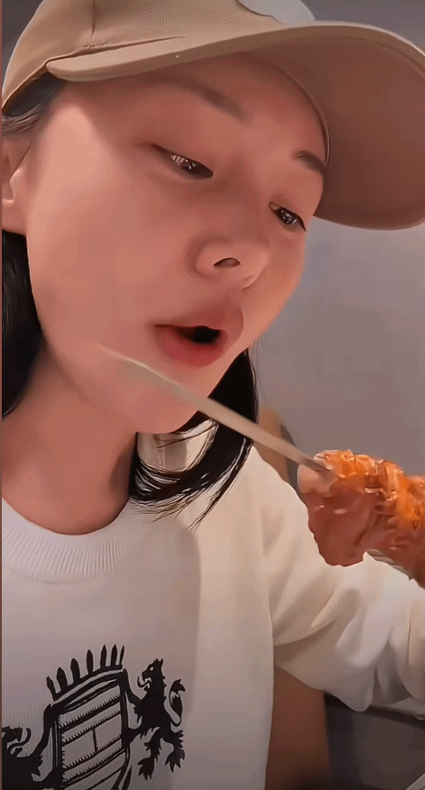 Kh&oacute; tin nổi đ&acirc;y l&agrave; Trịnh Sảng sau khi &ldquo;dao k&eacute;o&rdquo; to&agrave;n bộ gương mặt- Ảnh 3.