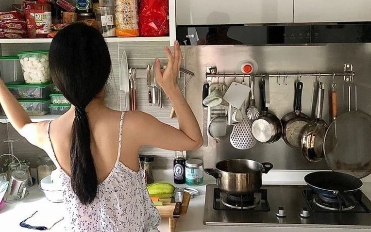 Gi&aacute; xăng tăng, lương t&ocirc;i giảm 10%: 7 c&aacute;ch vun v&eacute;n chi ti&ecirc;u cho gia đ&igrave;nh 5 người giữa H&agrave; Nội- Ảnh 1.