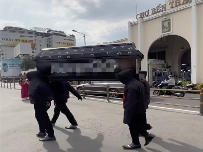 CHAUTFIFTH, Berries Studio, Dabugs...: Loạt chiến lược quảng c&aacute;o khiến kh&aacute;ch Việt k&ecirc;u cứu, chưa thấy "đột ph&aacute;" chỉ thấy "ph&aacute;"- Ảnh 4.