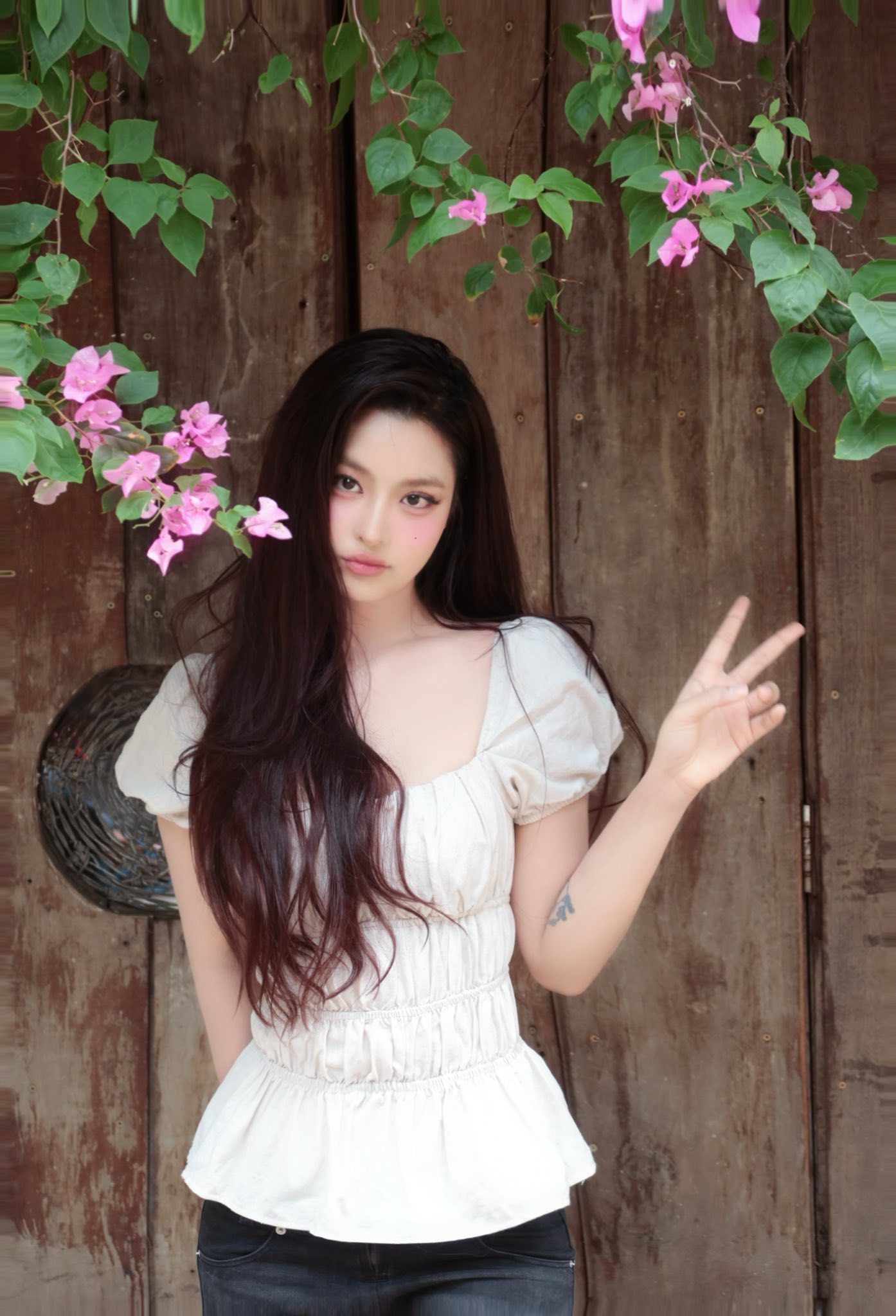 C&ocirc; g&aacute;i 22 tuổi đ&oacute;ng MV HIEUTHUHAI: L&agrave; gương mặt mới toanh, đời thường đẹp cỡ n&agrave;y kh&ocirc;ng nổi tiếng hơi ph&iacute;!- Ảnh 12.