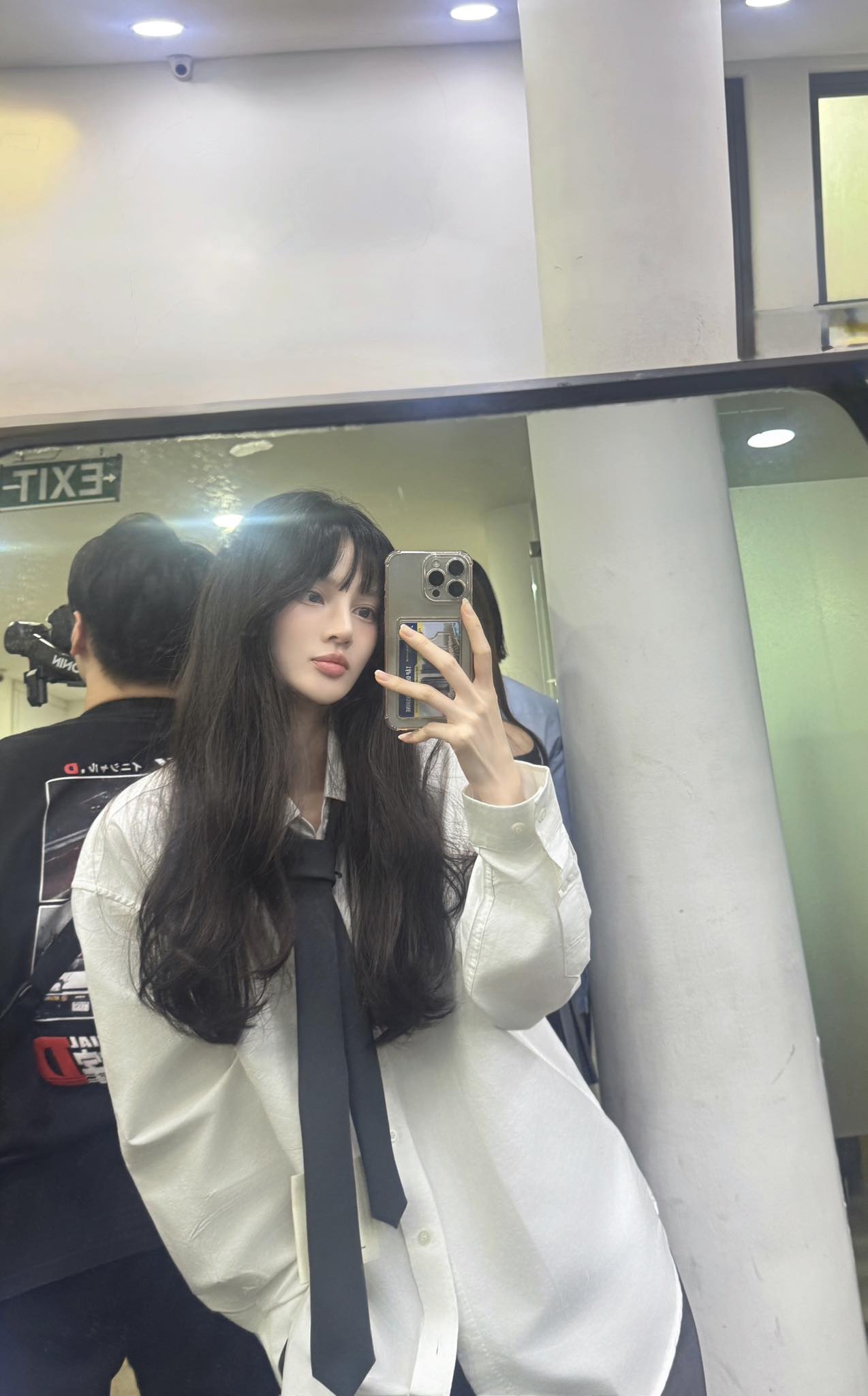 Vbiz c&oacute; mỹ nh&acirc;n bị nhầm l&agrave; AI, mặt đẹp như b&uacute;p b&ecirc; nhưng body 