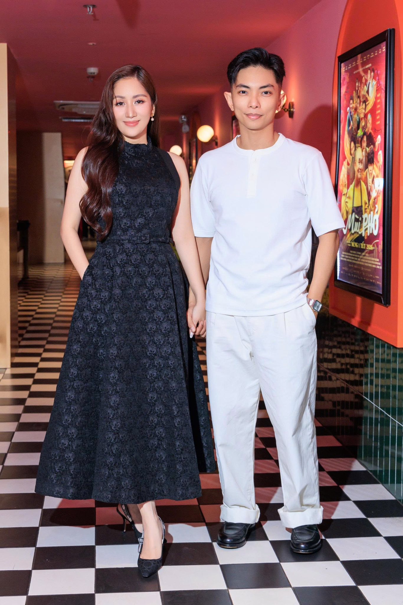 Chuyện g&igrave; xảy ra với Kh&aacute;nh Thi, Phan Hiển l&uacute;c 12h đ&ecirc;m?- Ảnh 2.