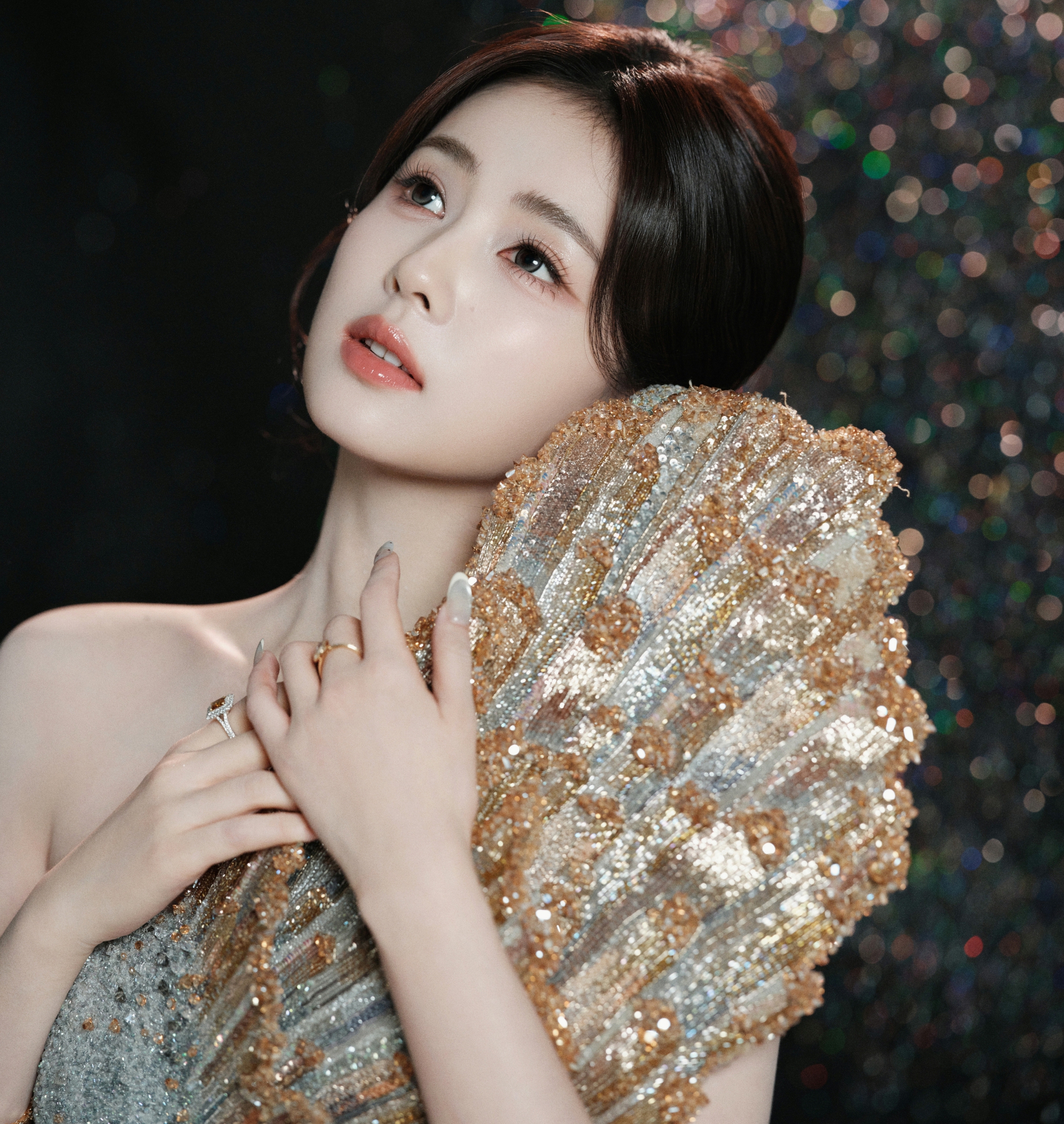 Visual n&agrave;y chấm điểm 9 chẳng ai d&aacute;m nhận điểm 10, một c&aacute;i nh&iacute;u m&agrave;y cũng đủ l&agrave;m l&ograve;ng người bấn loạn- Ảnh 4.