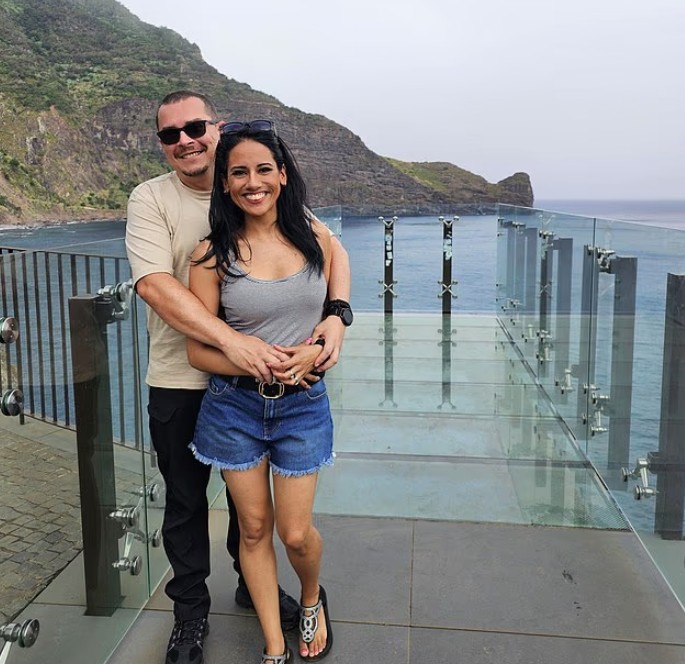 Một cơn đau răng, sáu đợt hóa trị: Lời cảnh báo lạnh sống lưng của người đàn ông 42 tuổi- Ảnh 2. Một cơn đau răng, sáu đợt hóa trị: Lời cảnh báo lạnh sống lưng của người đàn ông 42 tuổi- Ảnh 2.