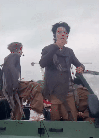 Concert Việt đầu tư mạnh tay tới nỗi kh&aacute;n giả chỉ biết thốt l&ecirc;n: Ban tổ chức lỗ bao nhi&ecirc;u tiền?- Ảnh 2.