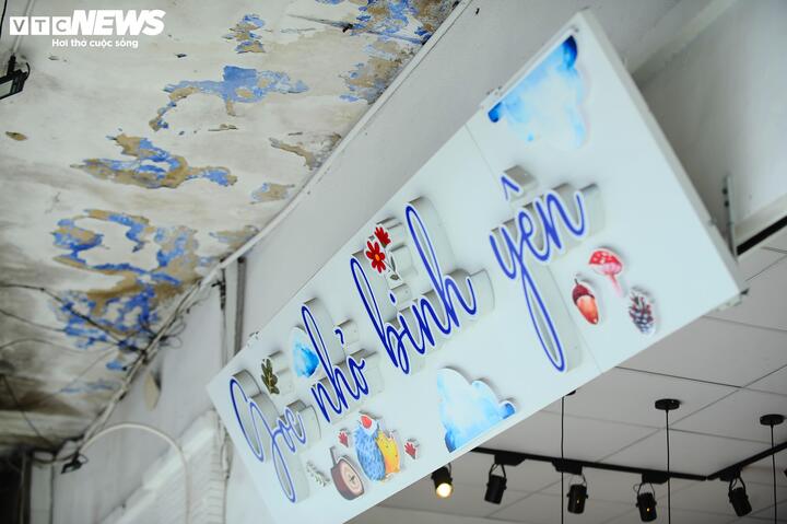 Cận cảnh biệt thự, khu nh&agrave; đất "v&agrave;ng" bỏ hoang, l&atilde;ng ph&iacute; ở &ETH;&agrave; Lạt- Ảnh 13.