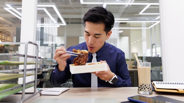 Ch&agrave;ng trai 19 tuổi qua đời v&igrave; ung thư dạ d&agrave;y, b&aacute;c sĩ lắc đầu: C&oacute; 4 th&oacute;i quen hủy hoại sức khoẻ, nhiều người vẫn v&ocirc; tư l&agrave;m mỗi ng&agrave;y- Ảnh 2.