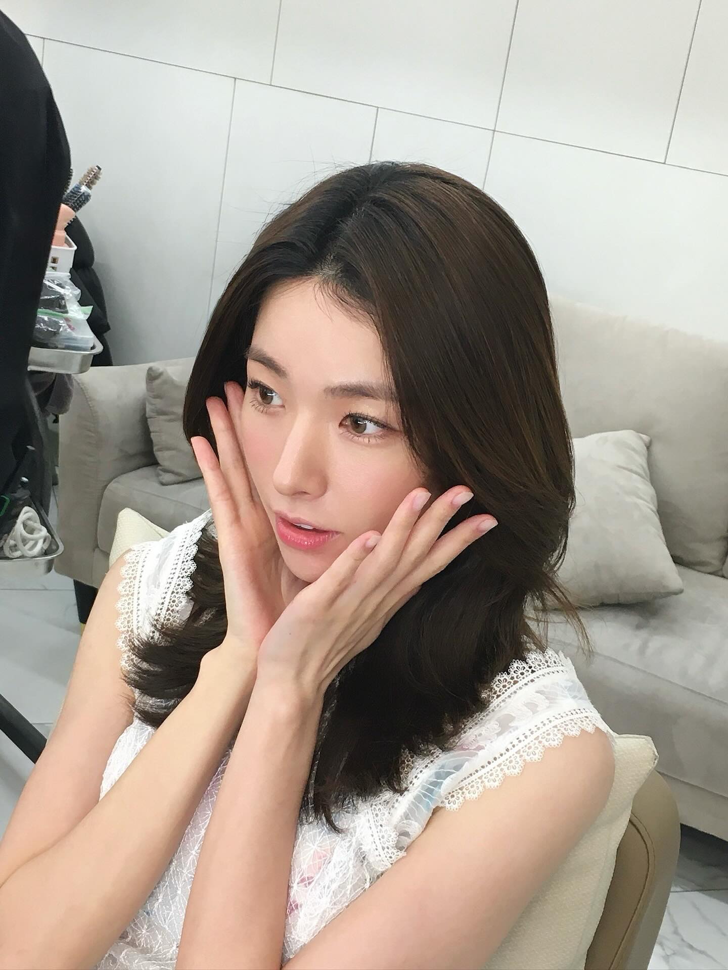 Nữ phụ khiến Jisoo bớt hot v&igrave; m&agrave;n "lột x&aacute;c" th&agrave;nh tiểu thư qu&aacute; đỉnh- Ảnh 13.