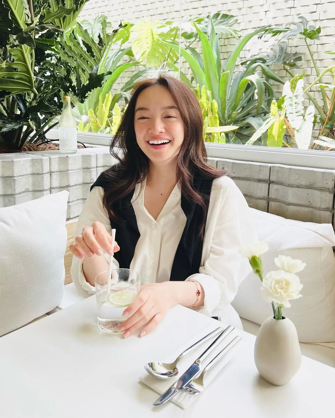 Mỹ nh&acirc;n chỉ cao 1m50 nhưng mặc đẹp kh&ocirc;ng trượt ph&aacute;t n&agrave;o, xuất hiện ở đ&acirc;u th&igrave; nơi đ&oacute; l&agrave; Paris Fashion Week- Ảnh 13.