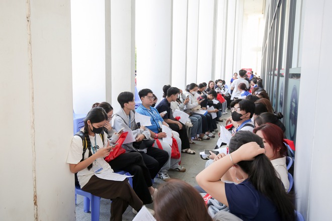 Thứ trưởng Nguyễn Tri Thức: Không có máu, bác sĩ giỏi đến đâu cũng khó cứu người- Ảnh 2. Thứ trưởng Nguyễn Tri Thức: Không có máu, bác sĩ giỏi đến đâu cũng khó cứu người- Ảnh 2.