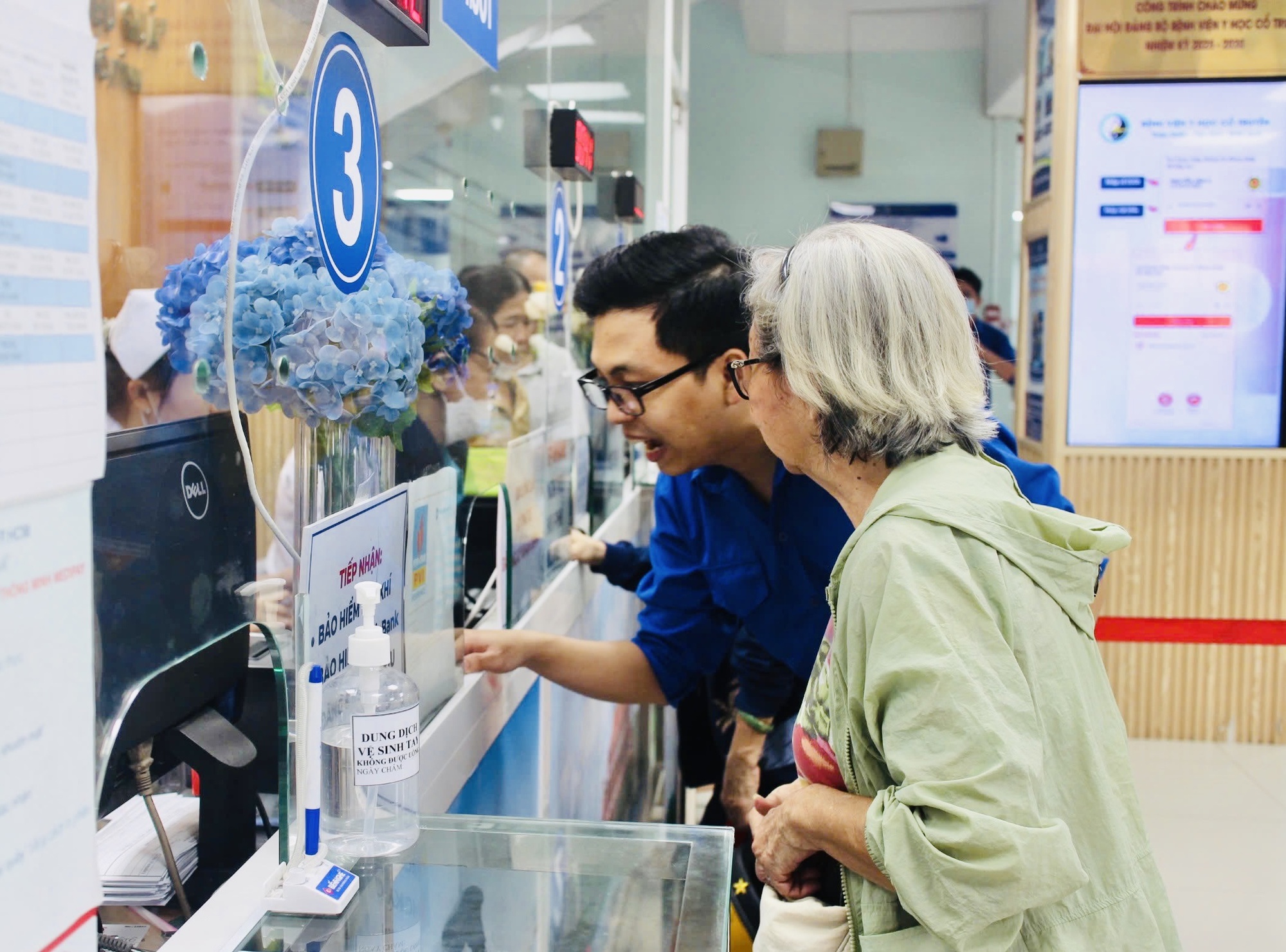 Mức hưởng BHYT cùng tuyến, trái tuyến theo quy định mới nhất năm 2026- Ảnh 2. Mức hưởng BHYT cùng tuyến, trái tuyến theo quy định mới nhất năm 2026- Ảnh 2.