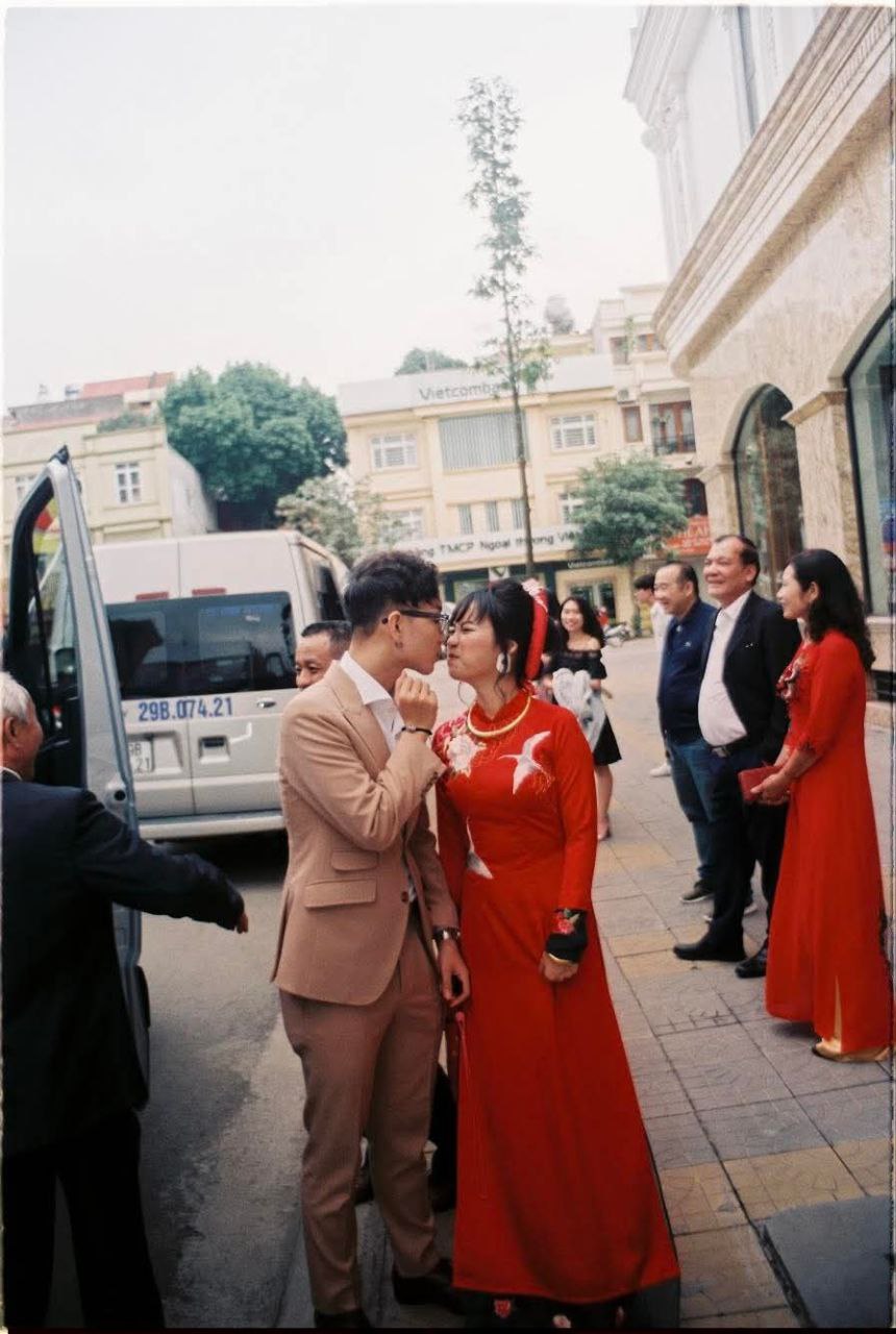 Nam ca sĩ Việt c&oacute; vợ như "được cả thế giới": Hit 146 triệu view, 2 tour concert v&agrave; hơn thế nữa!- Ảnh 1.