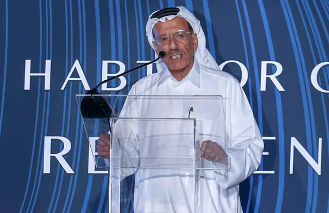 Tỉ ph&uacute; UAE gửi thư &ocirc;ng Donald Trump về chiến sự Trung Đ&ocirc;ng- Ảnh 1.