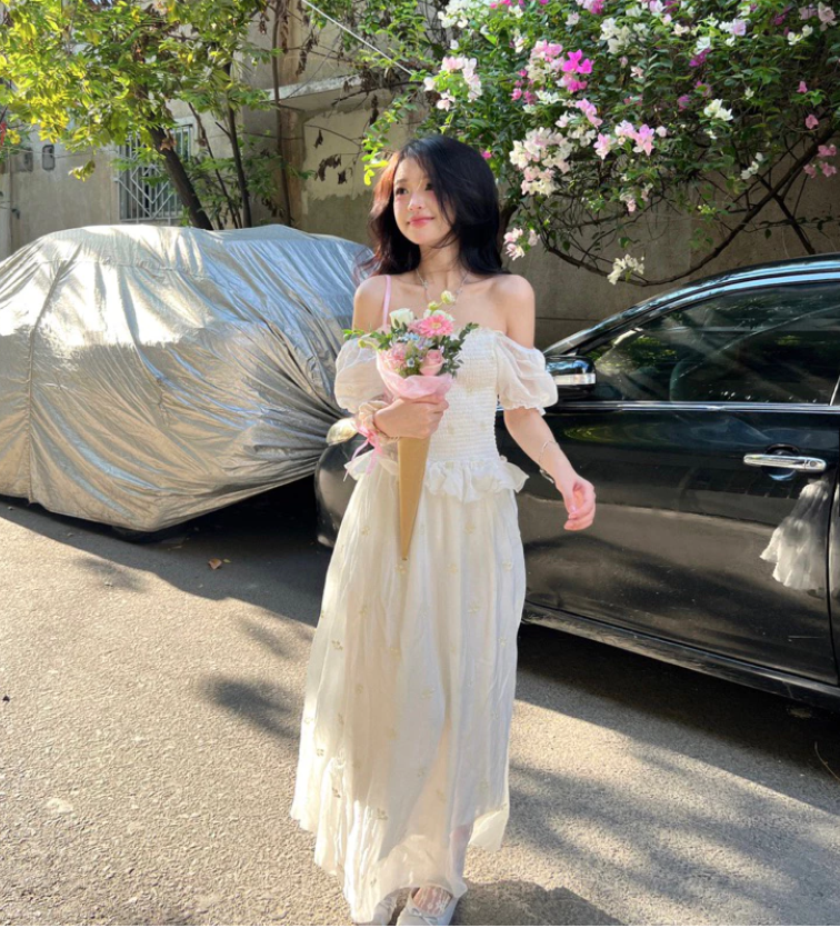 H&ograve;a Minzy: U35 đ&atilde; qua sinh nở nhưng nhan sắc v&agrave; style vẫn cứ xịn như &ldquo;s&aacute;ch mẫu&rdquo;- Ảnh 10.