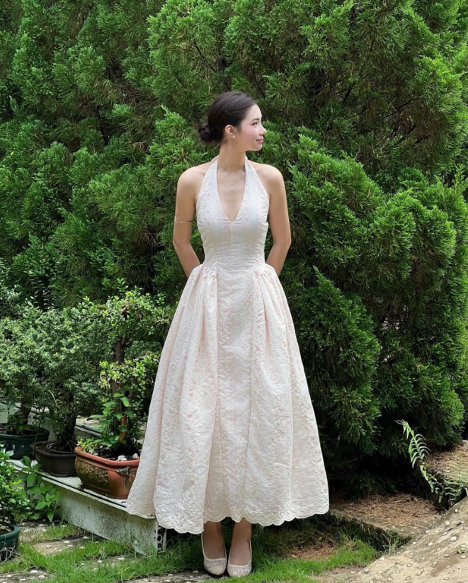 Mỹ nh&acirc;n chỉ cao 1m50 nhưng mặc đẹp kh&ocirc;ng trượt ph&aacute;t n&agrave;o, xuất hiện ở đ&acirc;u th&igrave; nơi đ&oacute; l&agrave; Paris Fashion Week- Ảnh 20.