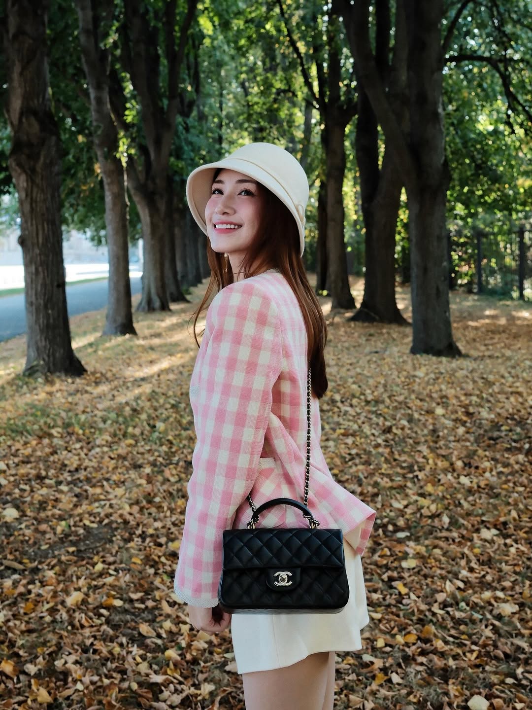 H&ograve;a Minzy: U35 đ&atilde; qua sinh nở nhưng nhan sắc v&agrave; style vẫn cứ xịn như &ldquo;s&aacute;ch mẫu&rdquo;- Ảnh 3.