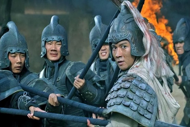 B&ecirc;n cạnh Lưu Bị lu&ocirc;n c&oacute; "nội gi&aacute;n": H&atilde;m hại Triệu V&acirc;n, khiến Quan Vũ gặp họa nhưng cuối đời vẫn an to&agrave;n- Ảnh 3.