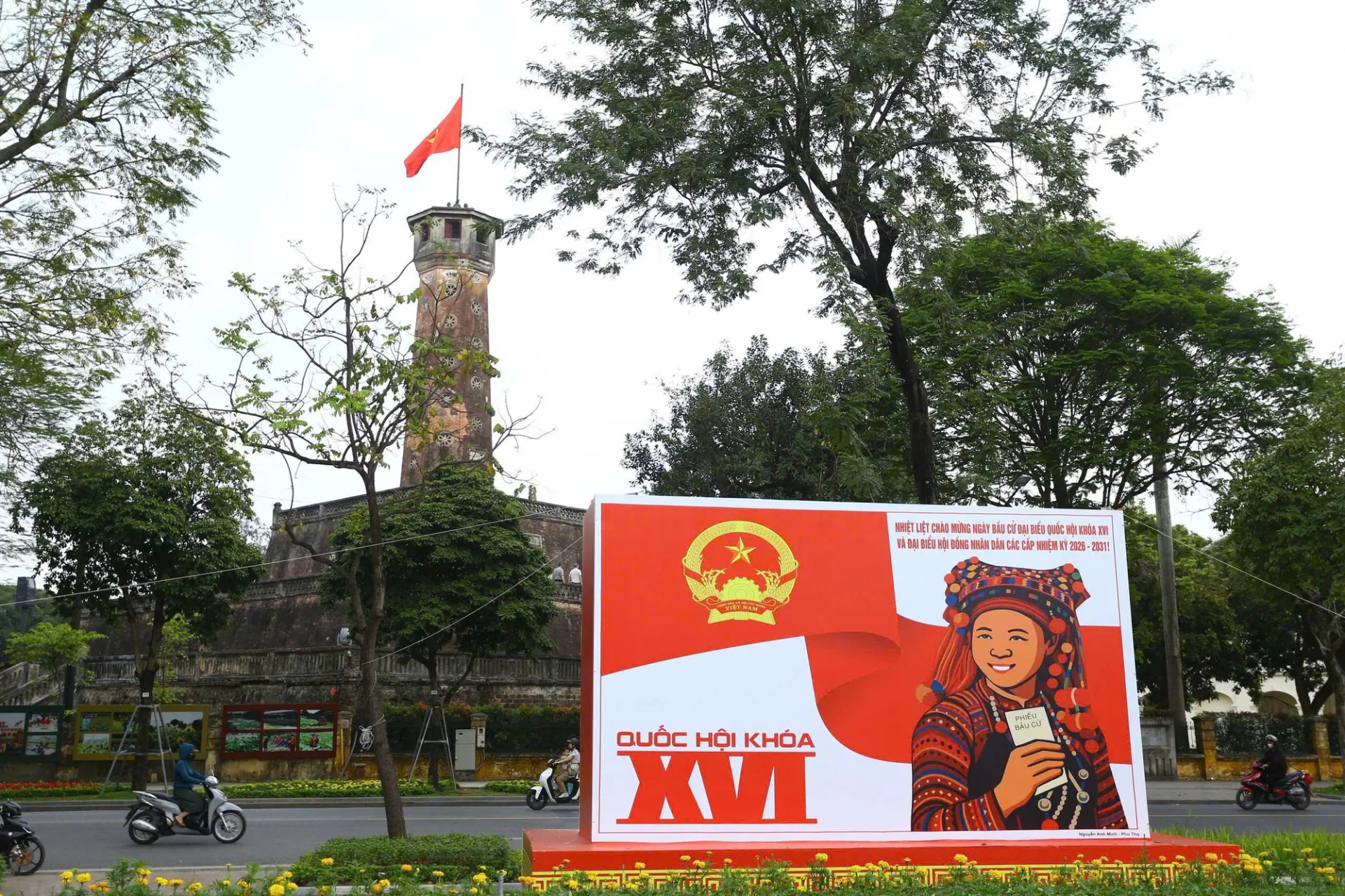 C&ugrave;ng sinh năm 2008 nhưng quyền bầu cử kh&aacute;c nhau! Bạn sắp đi bỏ phiếu, t&ocirc;i chờ th&ecirc;m 5 năm nữa, v&igrave; sao?- Ảnh 1.