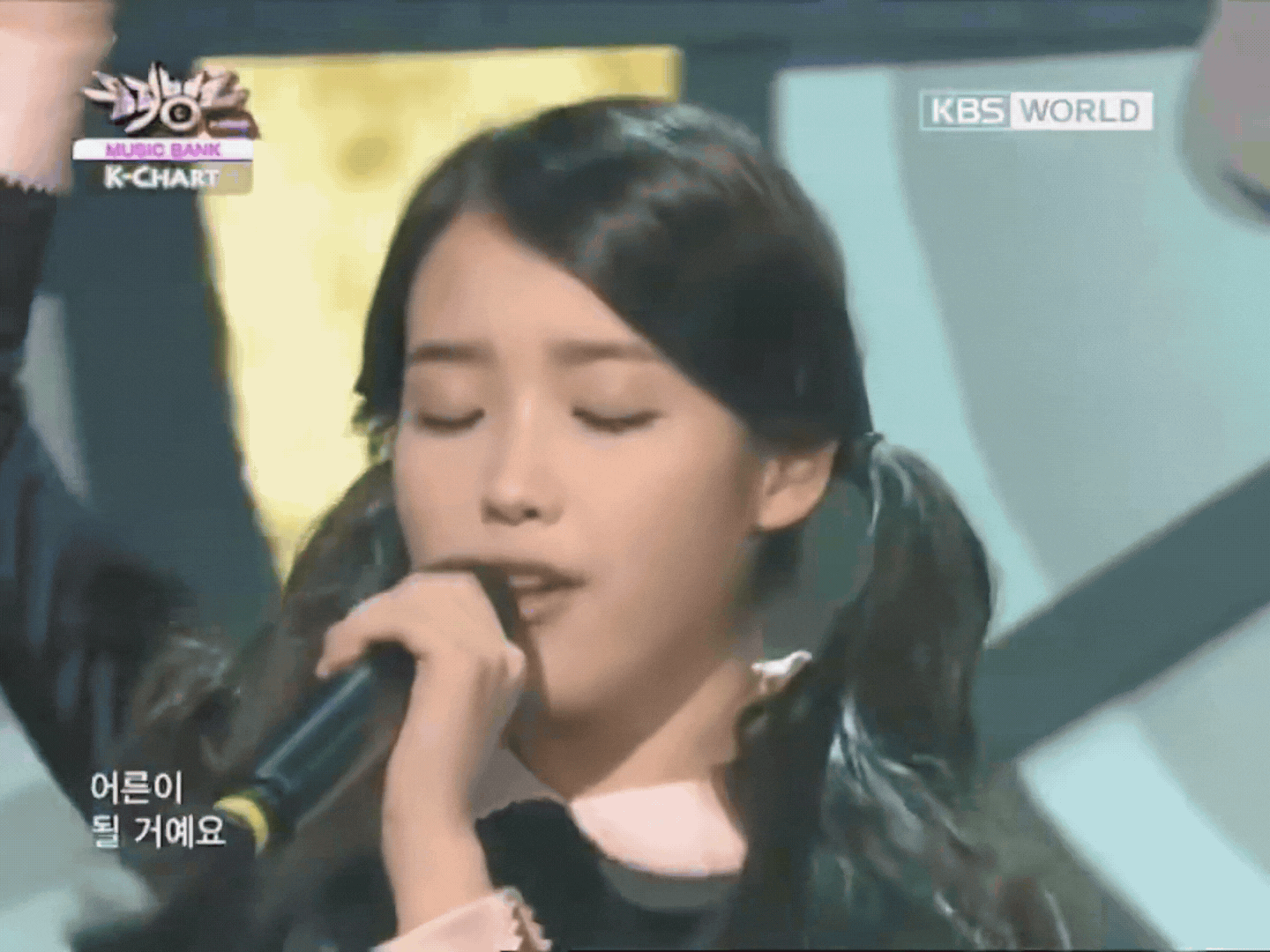 Showbiz c&oacute; mỹ nh&acirc;n giữ nhan sắc đỉnh thế n&agrave;y: 15 năm tr&ocirc;i qua m&agrave; vẫn "trẻ măng", ng&agrave;y c&agrave;ng đẹp ra mới t&agrave;i!- Ảnh 1.