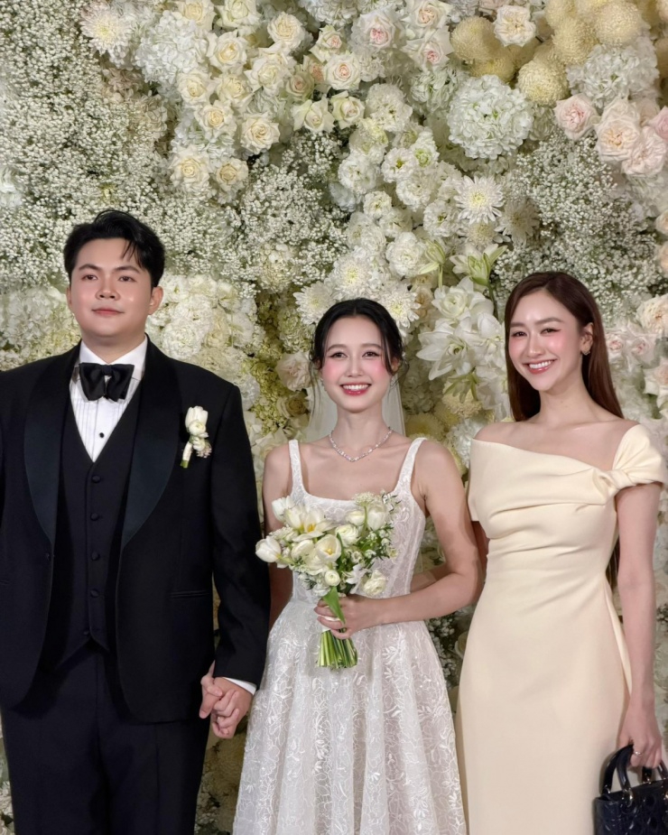 Mỹ nh&acirc;n Việt l&ecirc;n đồ đi ăn cưới tuần qua: Mặc đ&uacute;ng dresscode, sang chảnh nhưng quan trọng l&agrave; kh&ocirc;ng lấn lướt c&ocirc; d&acirc;u- Ảnh 8.