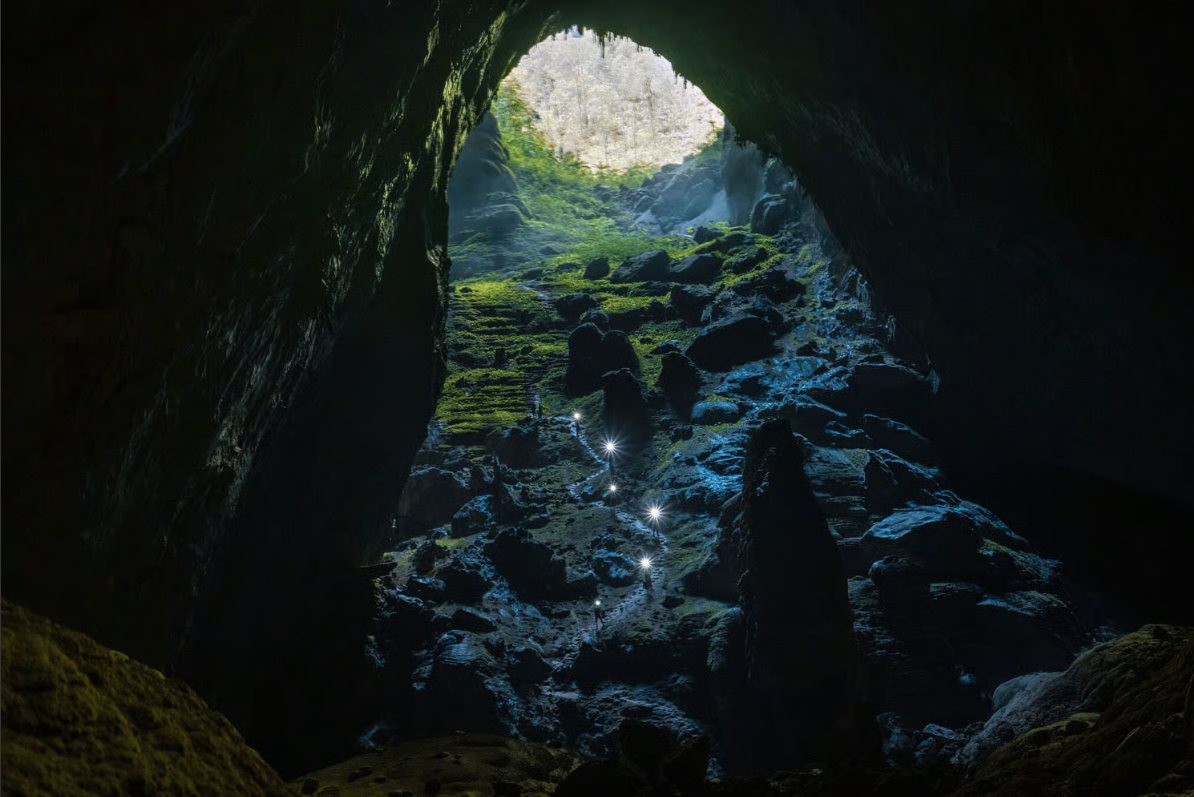 8.552 người chi 70 triệu đồng/v&eacute; để mạo hiểm kh&aacute;m ph&aacute; nơi được gọi l&agrave; &ldquo;thế giới kh&aacute;c&rdquo; tại Việt Nam, đ&atilde; hết chỗ tới năm 2028- Ảnh 2.