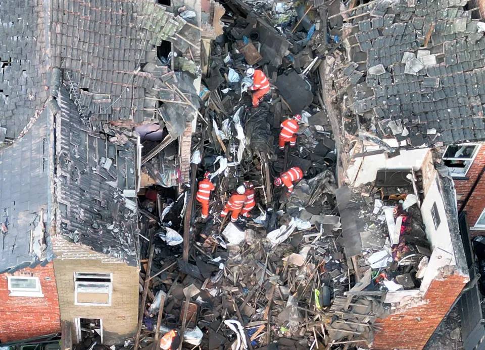 Bực tức v&igrave; chủ tăng tăng hơn 2 triệu tiền thu&ecirc; trọ, người đ&agrave;n &ocirc;ng th&aacute;o ống gas khiến căn nh&agrave; nổ tung- Ảnh 2.