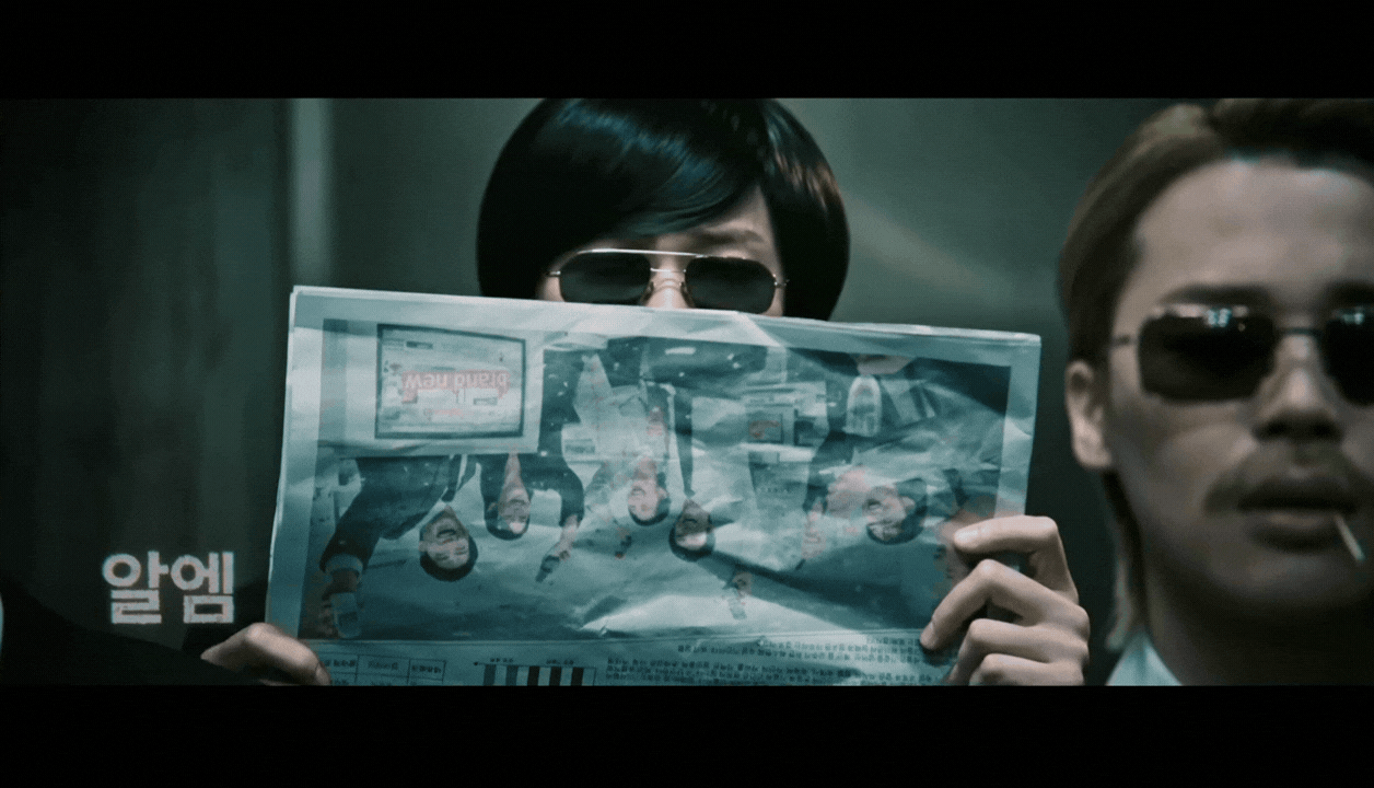 BTS &ldquo;bựa&rdquo; chưa từng thấy, nam thần đẹp nhất thế giới đang l&agrave;m g&igrave; thế n&agrave;y?- Ảnh 2.