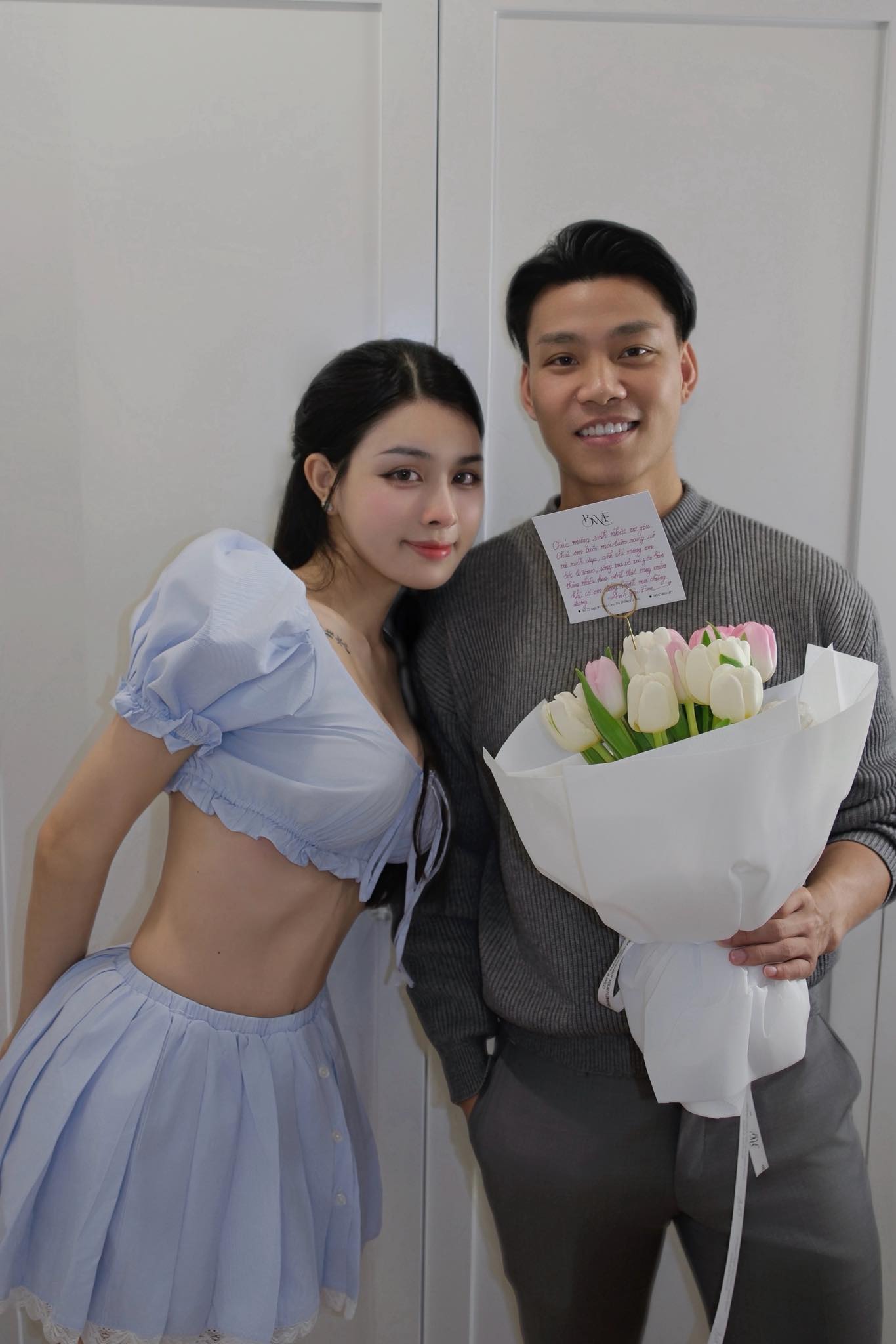 Chuyện t&igrave;nh của Văn Thanh v&agrave; bạn g&aacute;i gymer hơn tuổi: Ch&agrave;ng l&agrave; ng&ocirc;i sao b&oacute;ng đ&aacute;, n&agrave;ng kiếm tiền cực đỉnh- Ảnh 3.