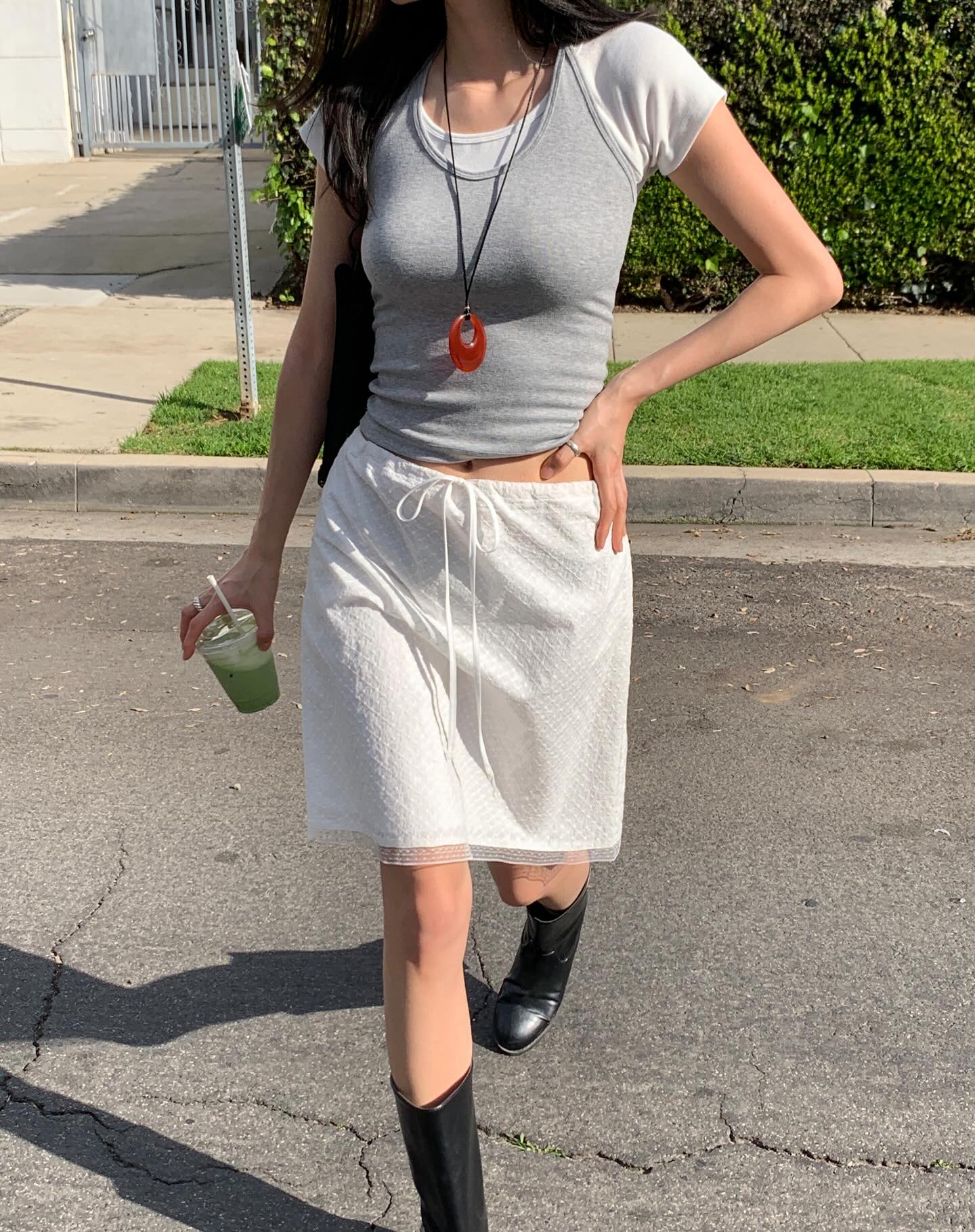 Chị em phải cập nhật ngay 5 xu hướng thời trang h&egrave; 2026: To&agrave;n item xinh tươi, dễ phối đồ- Ảnh 8.