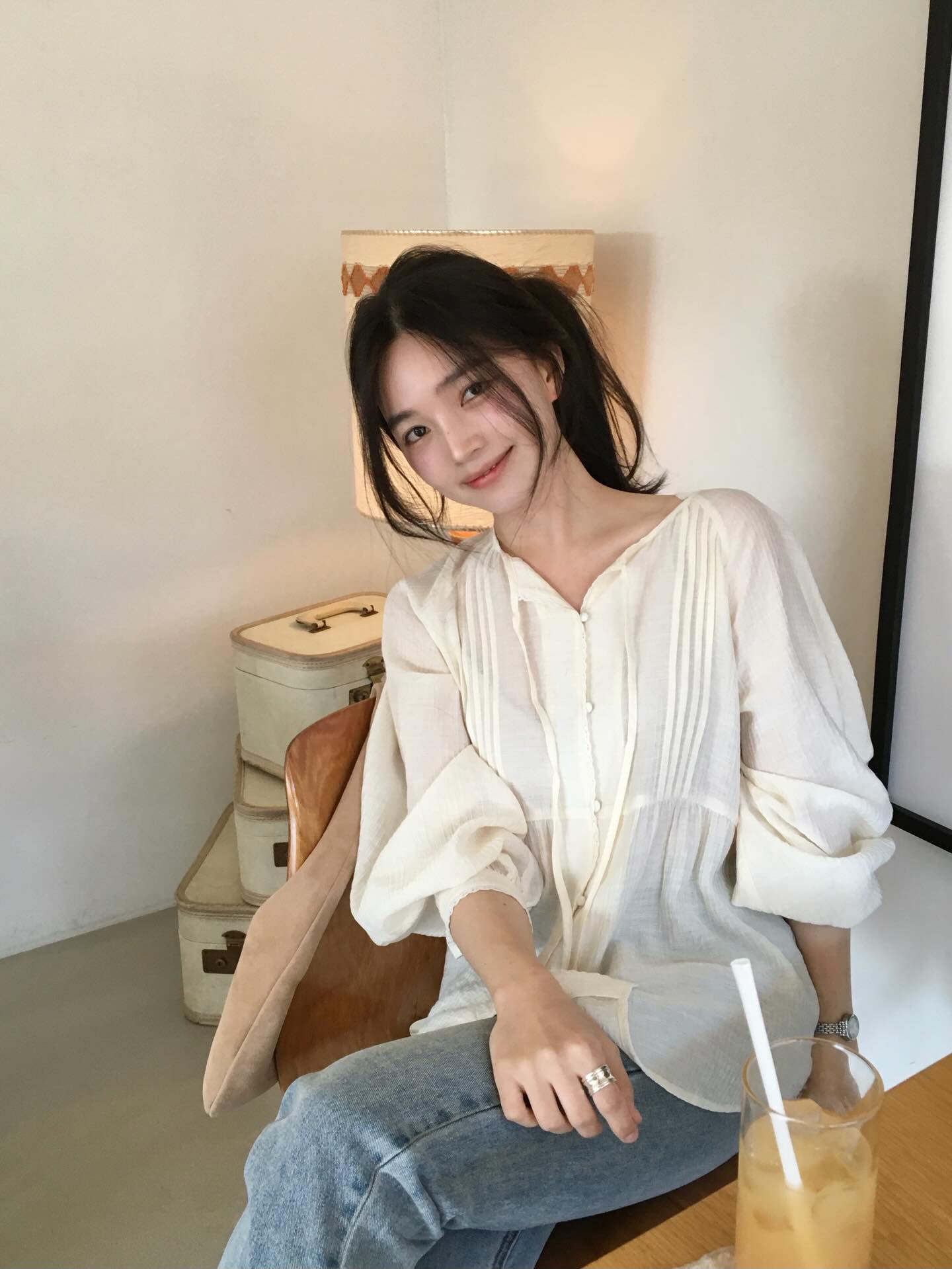 Chị em phải cập nhật ngay 5 xu hướng thời trang h&egrave; 2026: To&agrave;n item xinh tươi, dễ phối đồ- Ảnh 2.