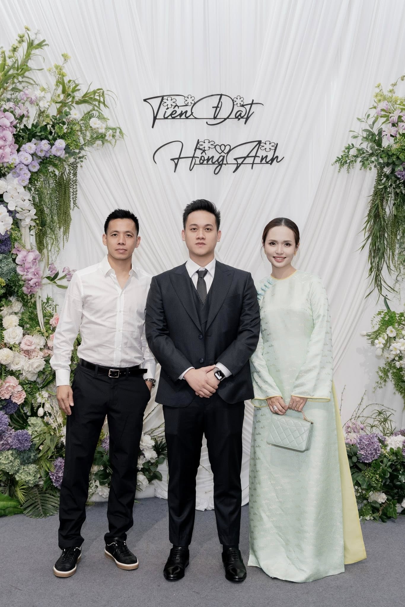 &Aacute;i nữ cựu Chủ tịch CLB S&agrave;i G&ograve;n x&aacute;ch t&uacute;i hiệu nửa tỷ s&aacute;nh vai Văn Quyết đi ăn cưới- Ảnh 3.