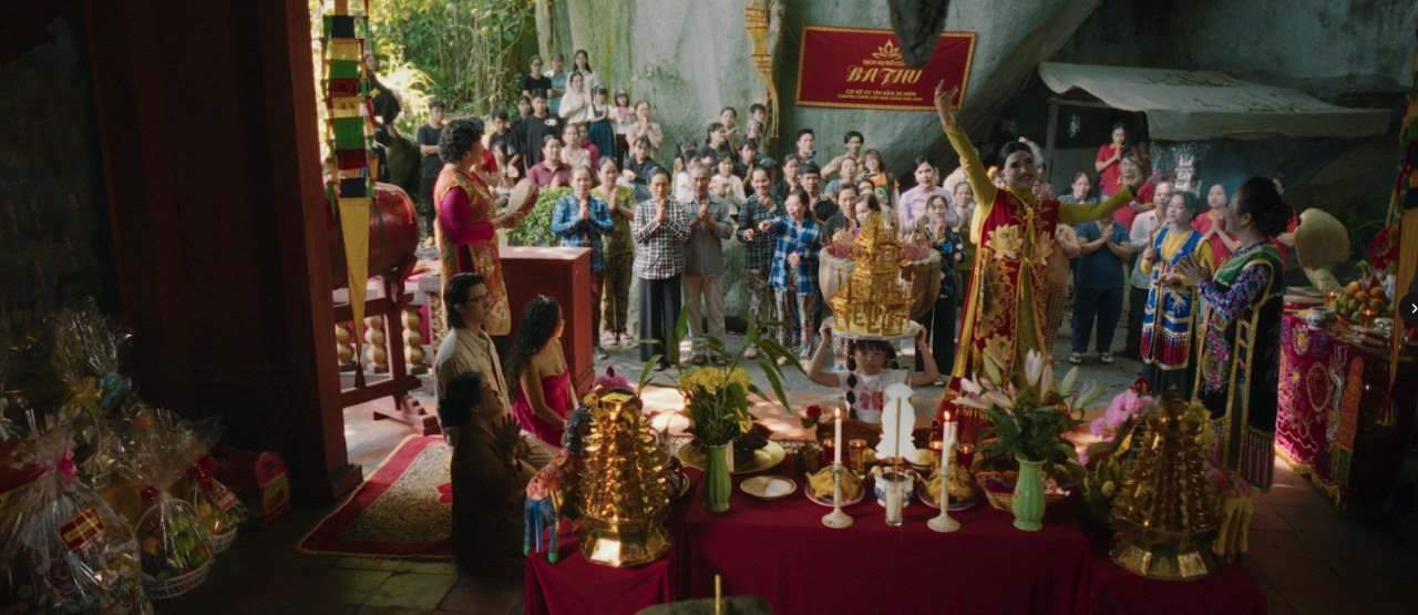 30/4 c&oacute; 1 phim Việt chưa xem đ&atilde; thấy cuốn: Nam ch&iacute;nh khoe th&acirc;n cực bạo, cả đời chưa từng ch&aacute;y đến thế- Ảnh 3.