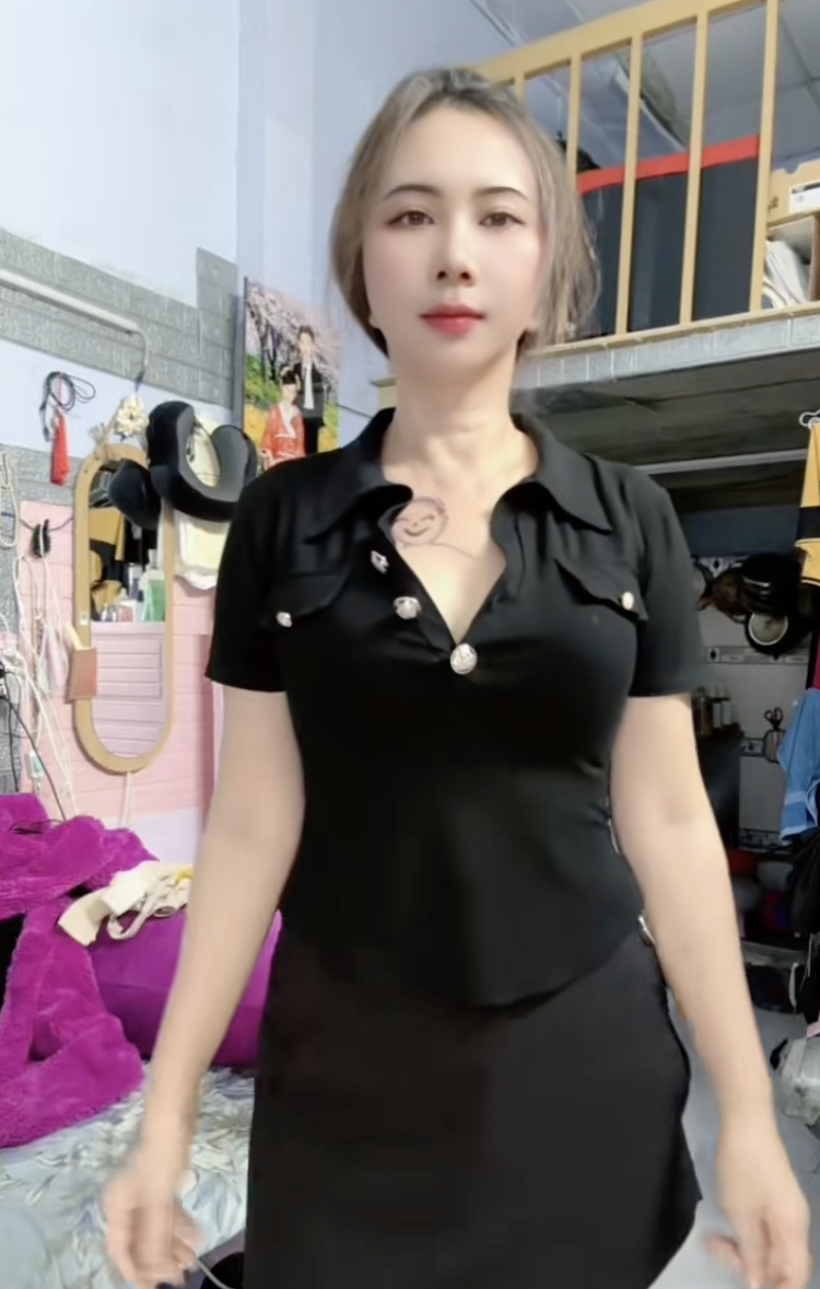 Mẹ Thuỳ Ti&ecirc;n dọn ra ở ph&ograve;ng trọ- Ảnh 1.