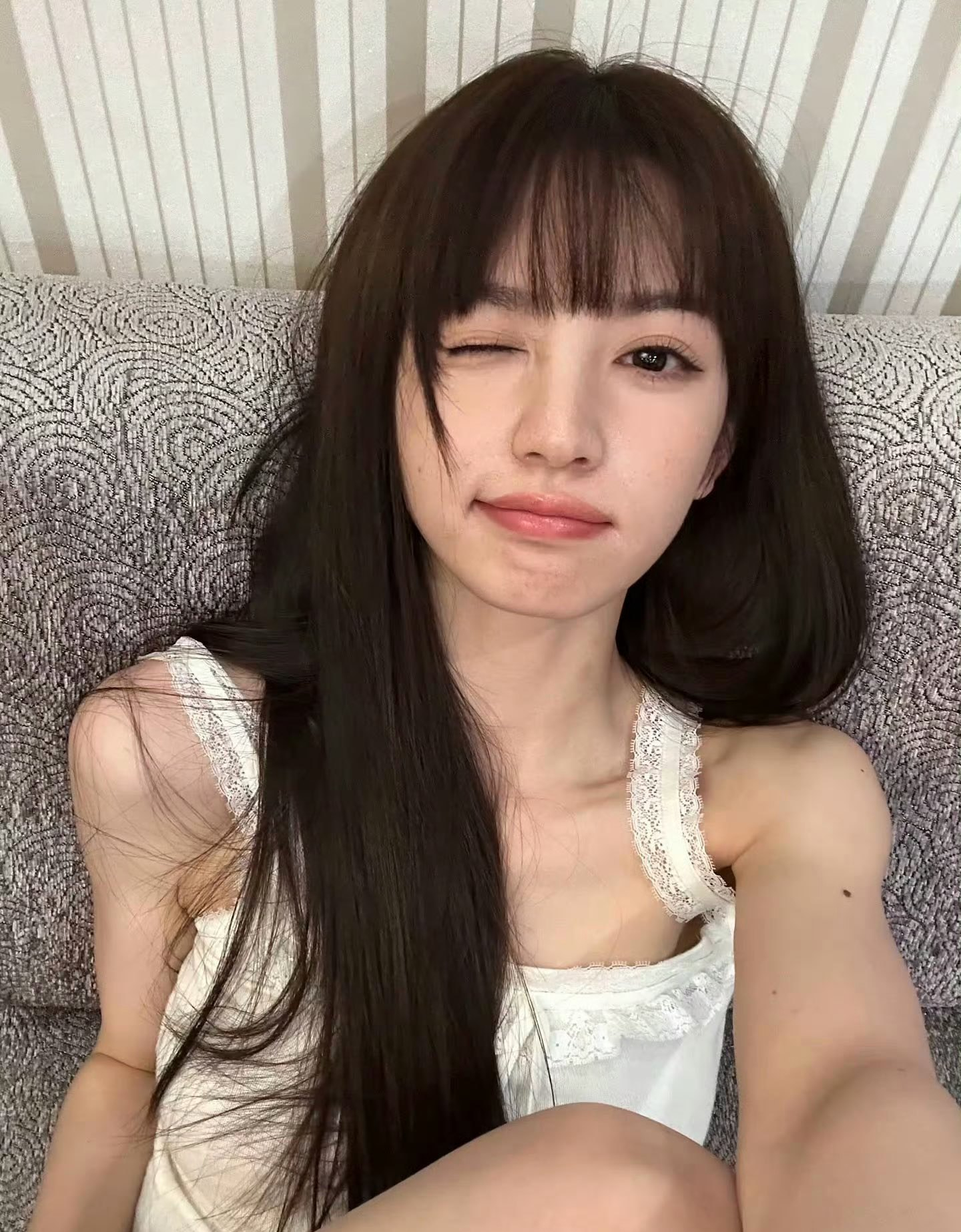 Showbiz có mỹ nhân “mặt học sinh body phụ huynh”: Mặc đẹp không trượt lần nào, xuất hiện ở đâu thì nơi đó như Milano- Ảnh 6.