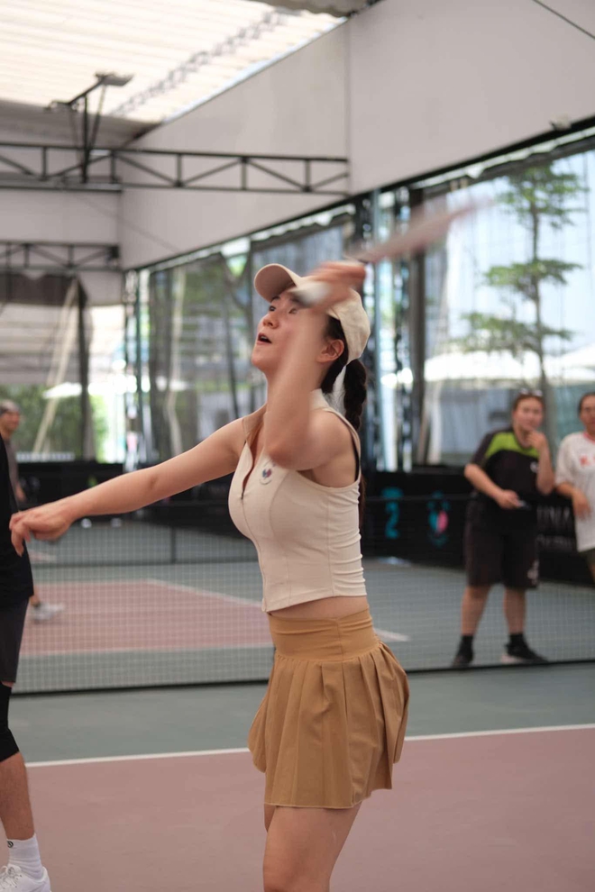 B&agrave; x&atilde; JustaTee khoe cơ bụng săn chắc chỉ sau 18 ng&agrave;y sinh b&eacute; thứ 3: Tiết lộ chăm tập 1 m&ocirc;n tr&aacute;nh xổ bụng sau sinh v&agrave; c&ograve;n c&acirc;n bằng nội tiết tố- Ảnh 2.