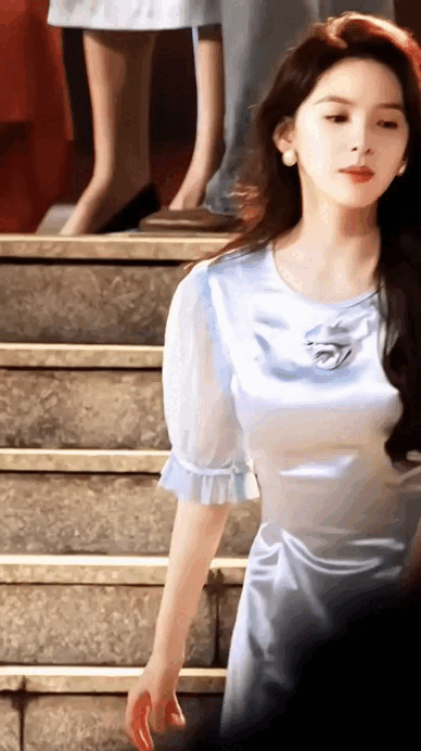 Chương Nhược Nam xinh như nữ thần trong phim mới, style thập ni&ecirc;n 90 chỉ đẹp chứ kh&ocirc;ng sến- Ảnh 1.