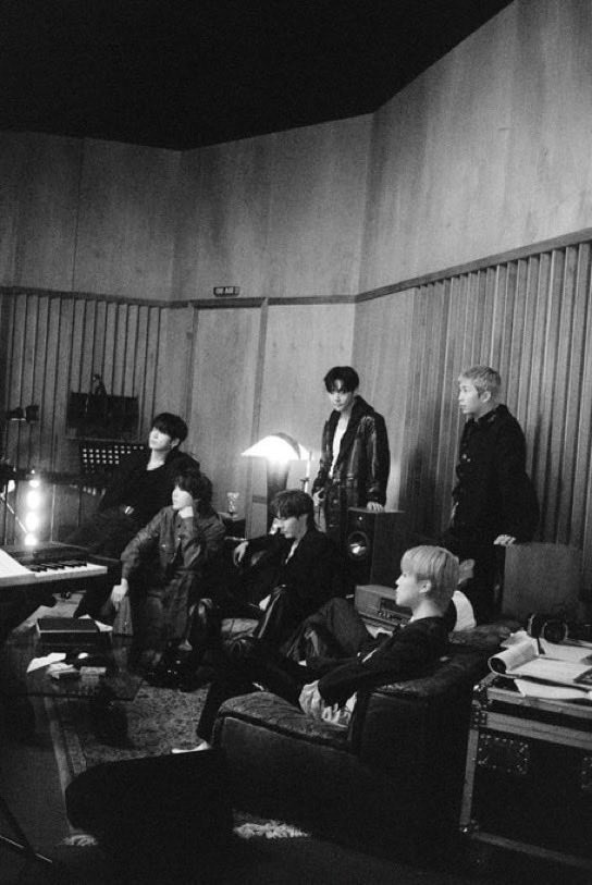 Đặc quyền của đạo diễn Bảo Nguyễn khi l&agrave;m phim về BTS- Ảnh 4.