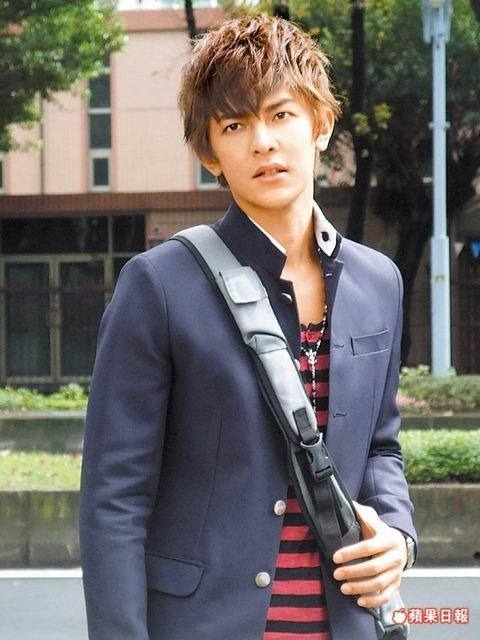 C&uacute; sốc ng&agrave;y C&aacute; th&aacute;ng 4: Nam thần &ldquo;mặt rắn&rdquo; showbiz bất ngờ tuy&ecirc;n bố giải nghệ- Ảnh 2.