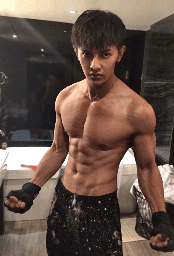 C&uacute; sốc ng&agrave;y C&aacute; th&aacute;ng 4: Nam thần &ldquo;mặt rắn&rdquo; showbiz bất ngờ tuy&ecirc;n bố giải nghệ- Ảnh 3.