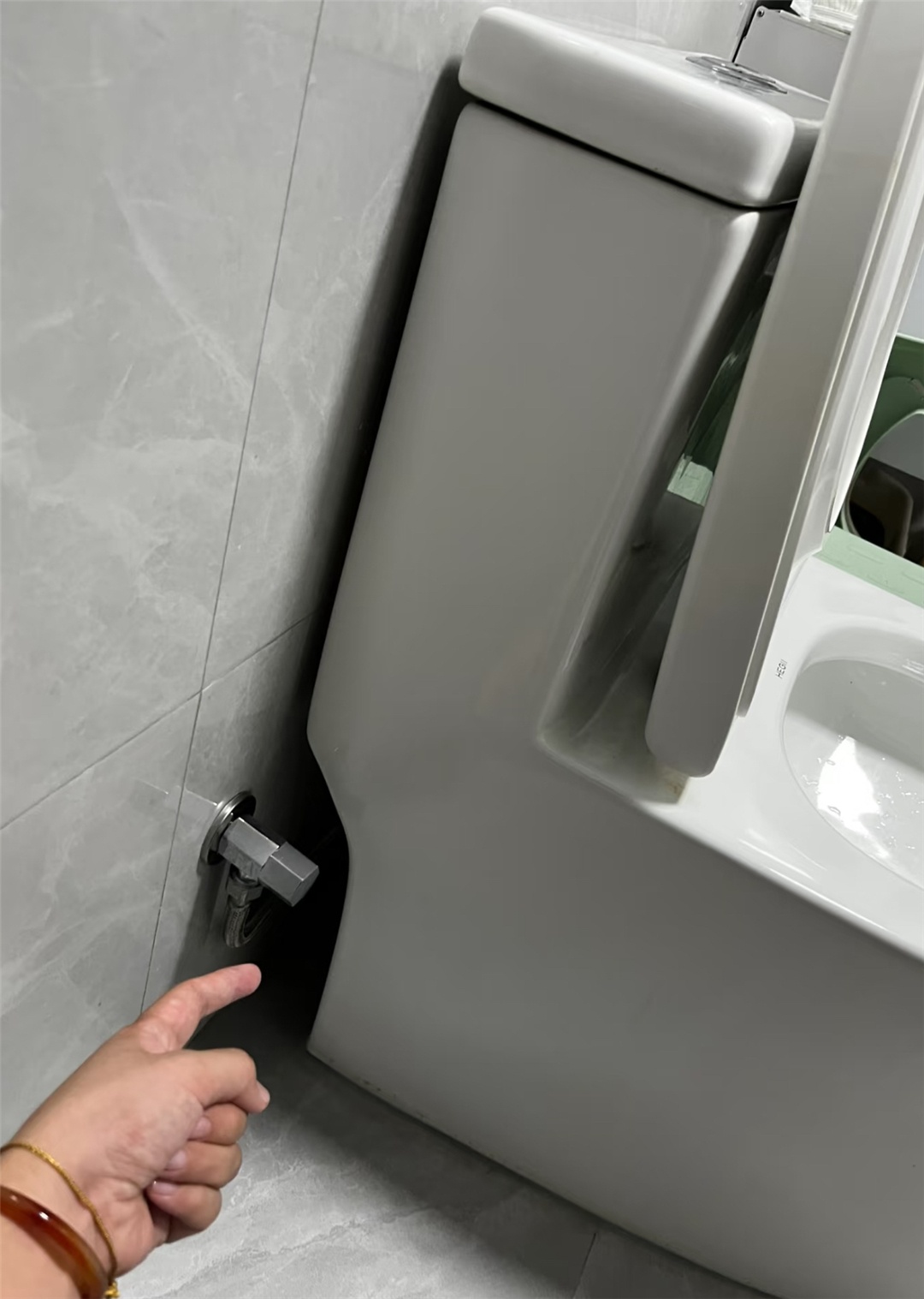 8 g&oacute;c khuất trong nh&agrave; nhiều người cả đời chưa từng nghĩ đến việc dọn dẹp, l&uacute;c ph&aacute;t hiện mới sảng hồn- Ảnh 13.