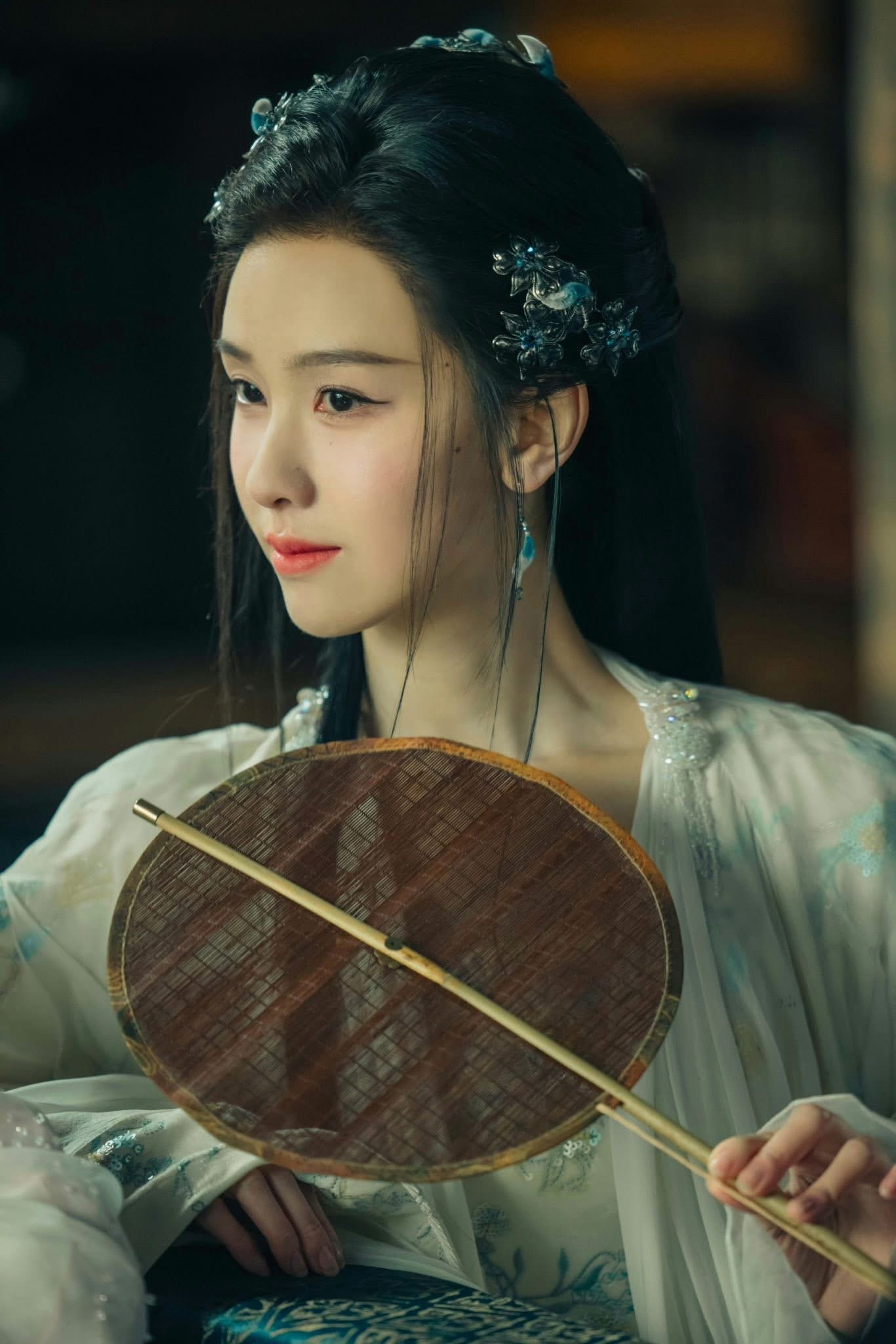 Ai l&agrave; đệ nhất mỹ nh&acirc;n cổ trang, hỏi cả triệu người cũng chỉ 1 đ&aacute;p &aacute;n: G&oacute;c n&agrave;o cũng đẹp si&ecirc;u ph&agrave;m tho&aacute;t tục- Ảnh 7.