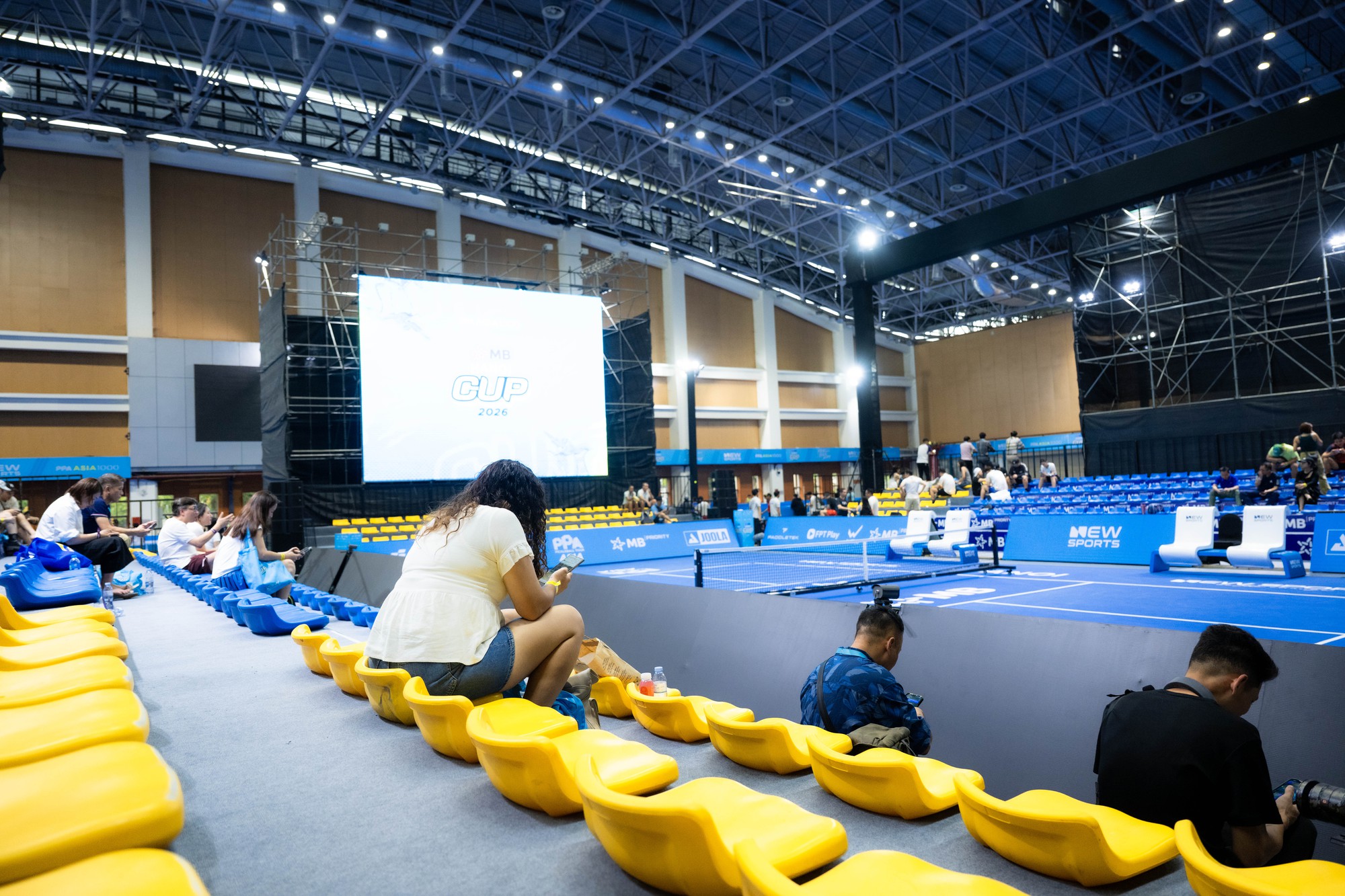 Ng&agrave;y đầu PPA Asia 1000 - MB Hanoi Cup: Kh&aacute;n đ&agrave;i vắng vẻ nhưng dưới s&acirc;n "ch&aacute;y" rực lửa với c&aacute;c tay vợt Việt- Ảnh 11.