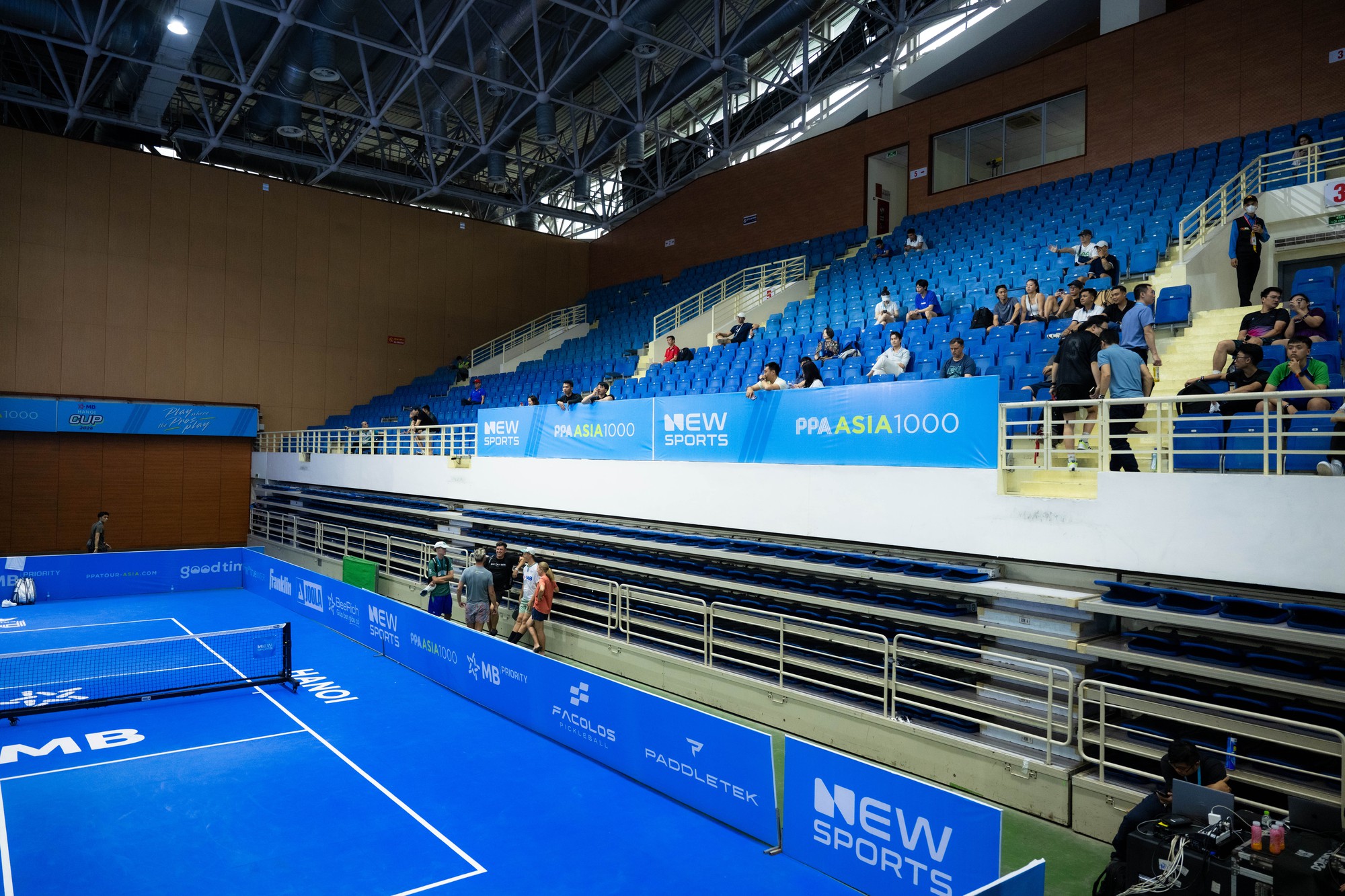 Ng&agrave;y đầu PPA Asia 1000 - MB Hanoi Cup: Kh&aacute;n đ&agrave;i vắng vẻ nhưng dưới s&acirc;n "ch&aacute;y" rực lửa với c&aacute;c tay vợt Việt- Ảnh 10.